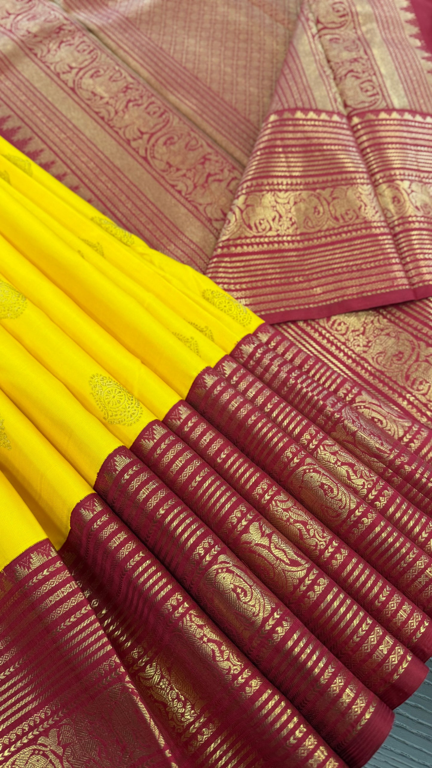TRADITIONAL YELLOW AND RED CONTRAST HANDLOOM PURE KANICHIPURAM SILK SAREE (KSS226)