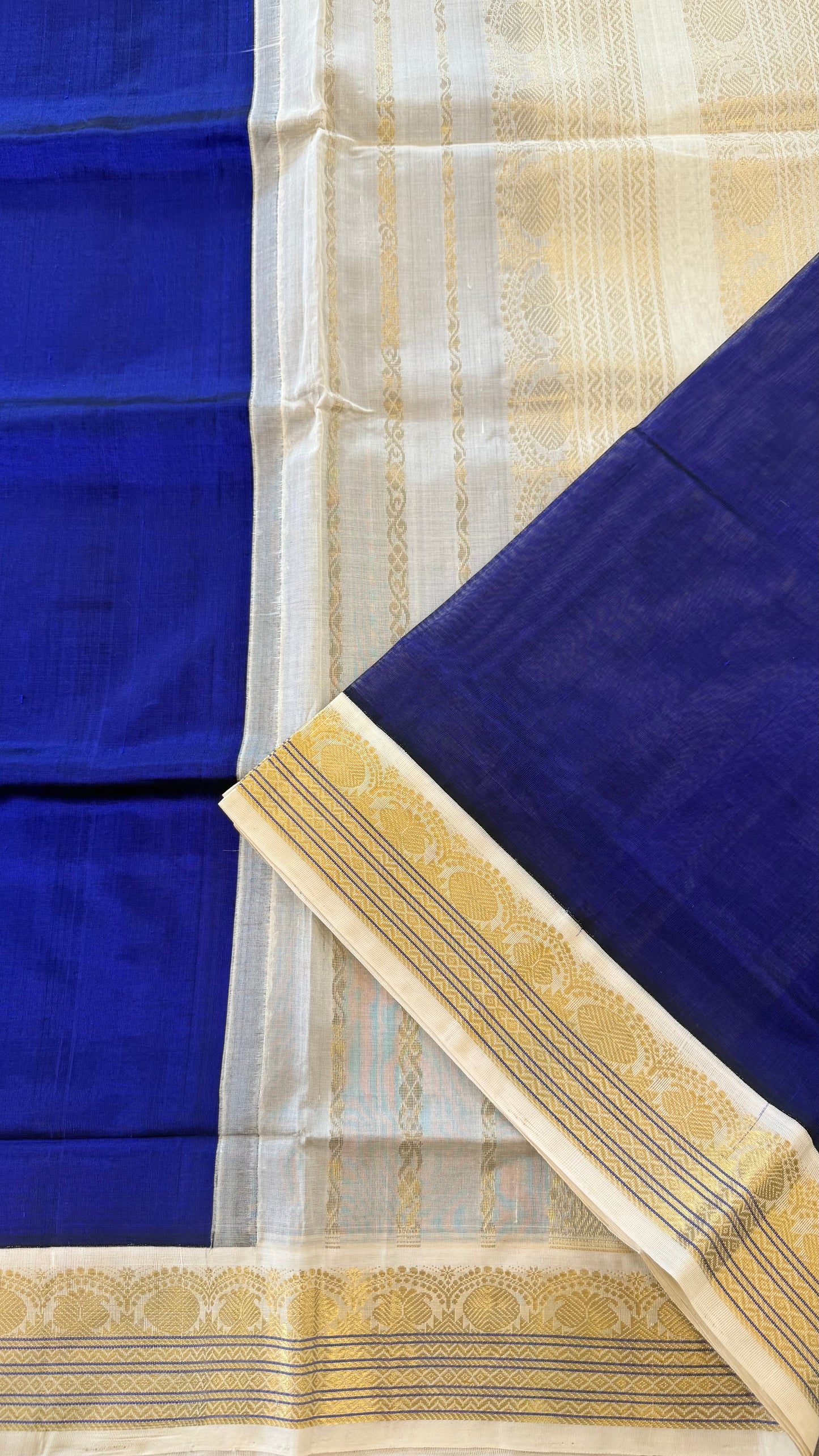 ROYAL BLUE WITH CREAM WHITE HANDLOOM KANCHIPURAM SILK COTTON (KSC27)