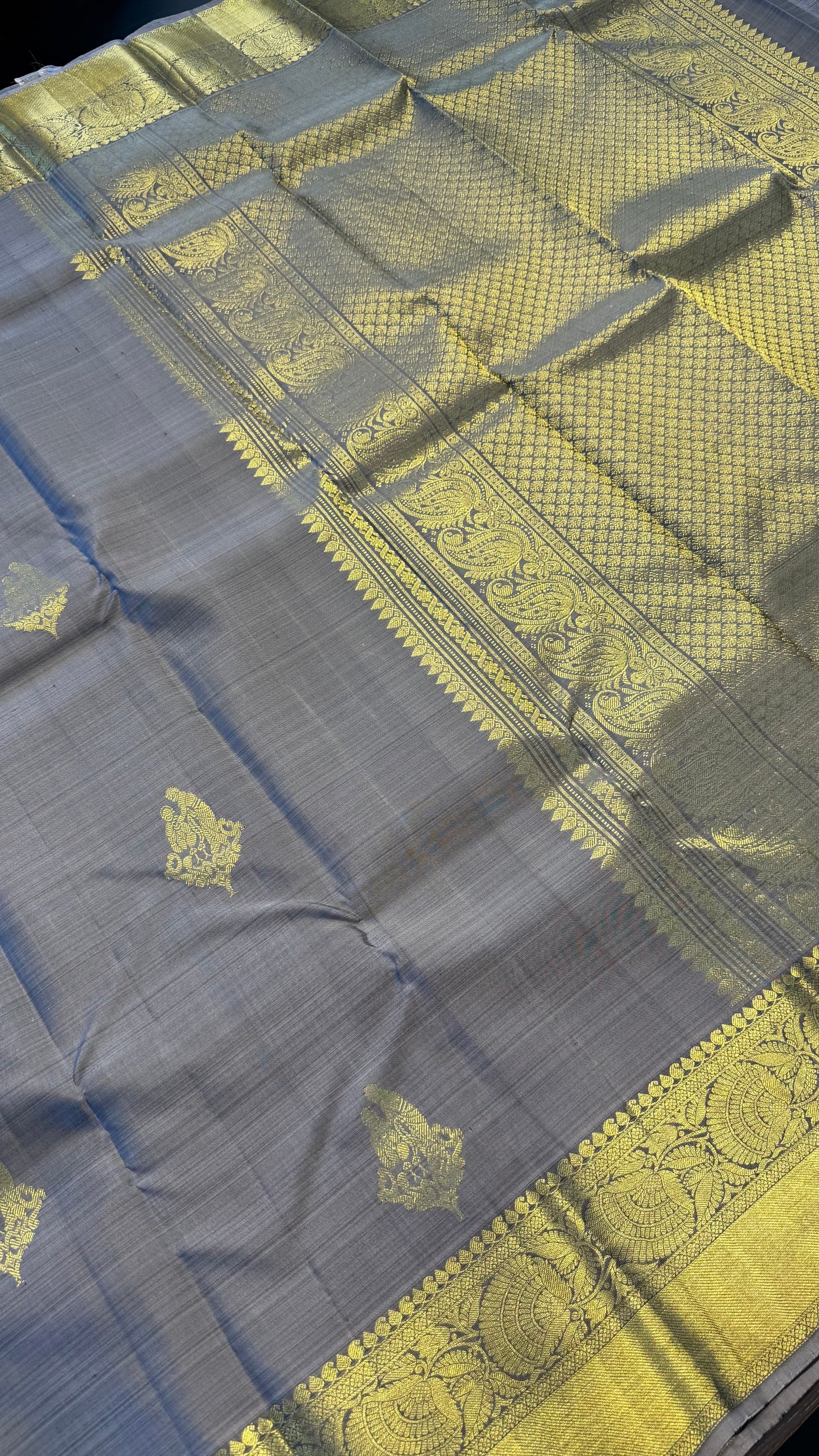 GREY GOLD ZARI HANDLOOM KANCHIPURAM SILK SAREE (KSS321)