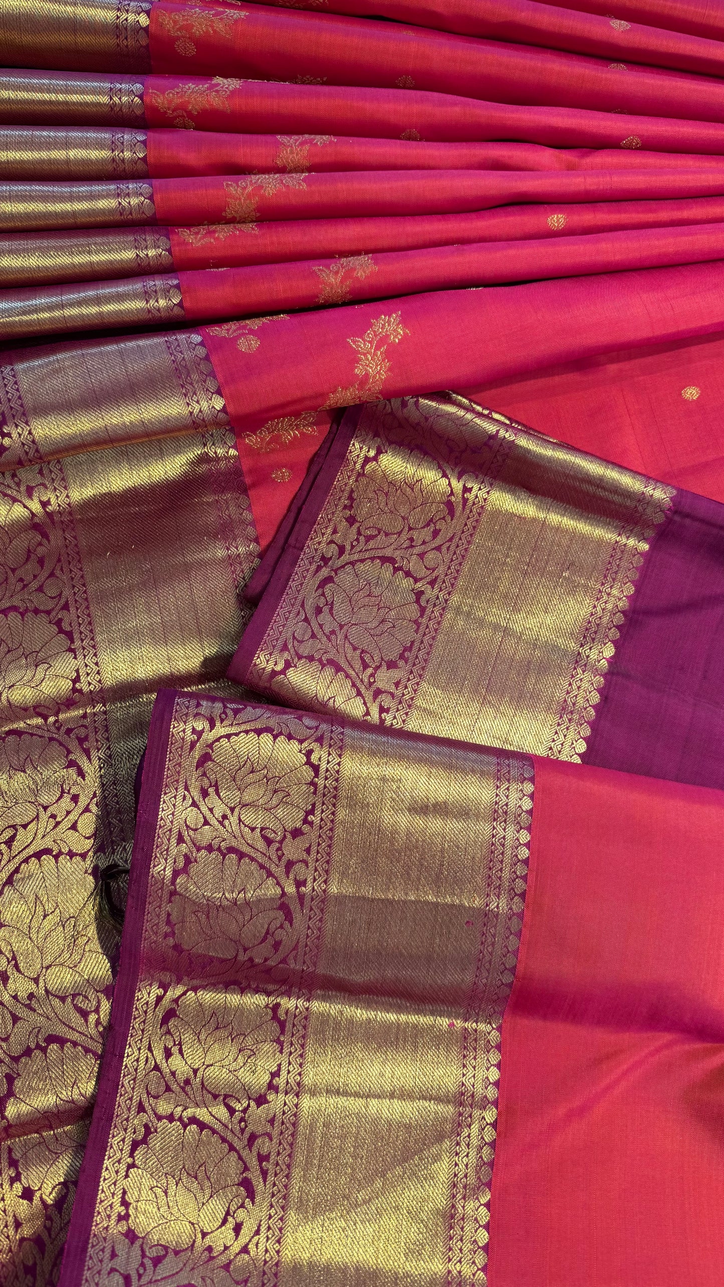 DARK KANAKAMBARAM CONTRAST PINK BORDER HANDLOOM KANICHIPURAM SILK SAREE (KSS126)
