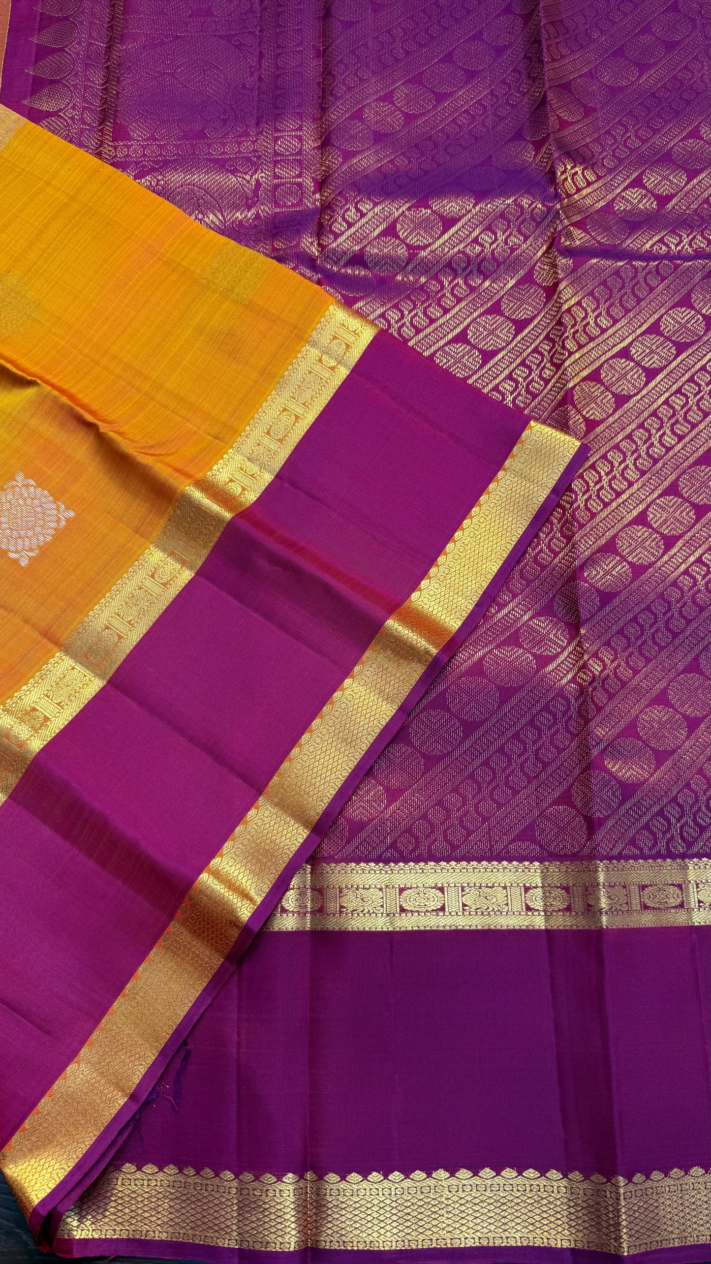 MANGO YELLOW WITH CONTRAST MAGENTA GOLD ZARI HANDLOOM KANCHIPURAM SILK SAREE (KSS434)
