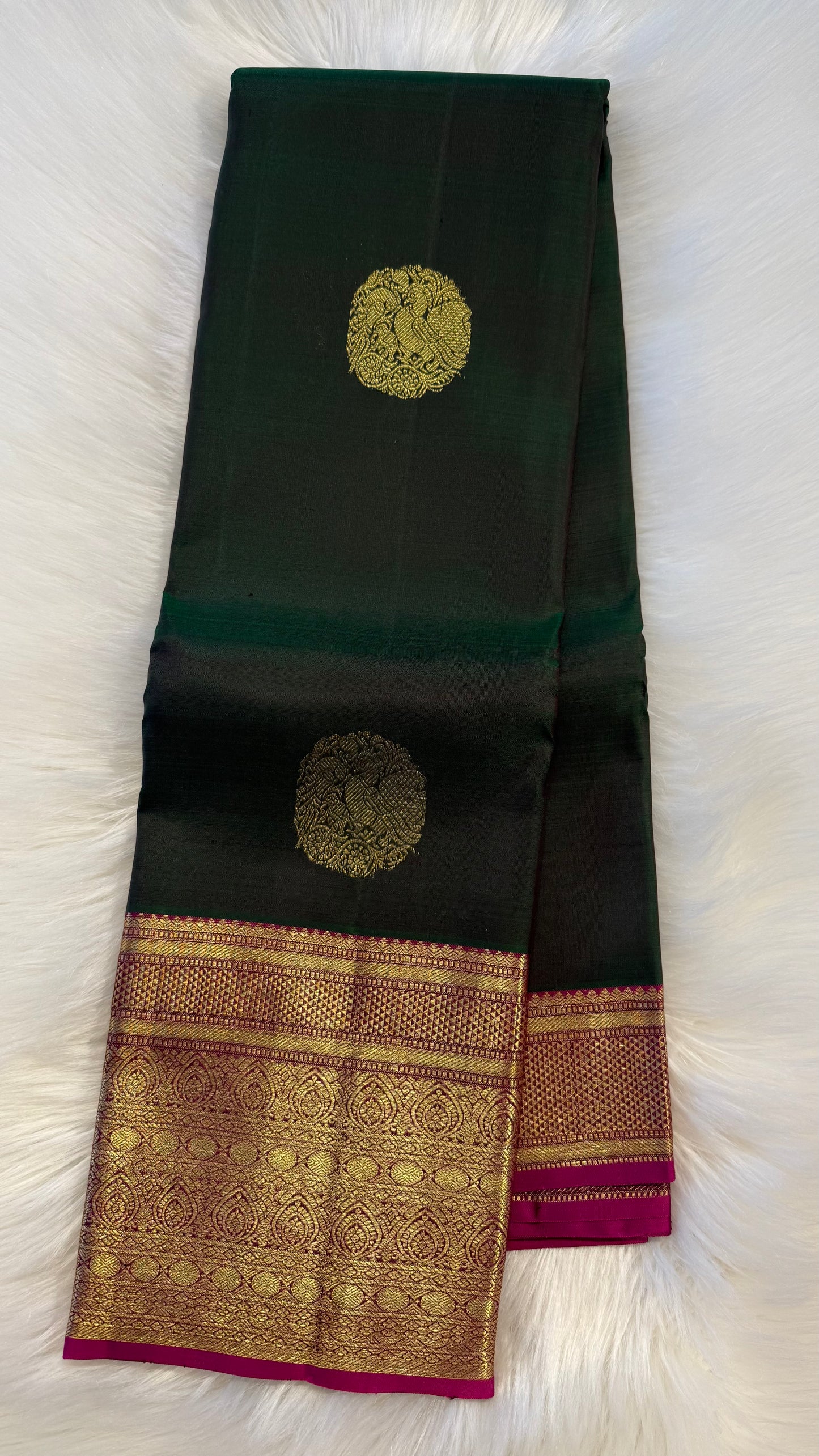 DUAL TONE GREEN WITH CONTRAST MAGENTA GOLD ZARI HANDLOOM KANCHIPURAM SILK SAREE (KSS386)