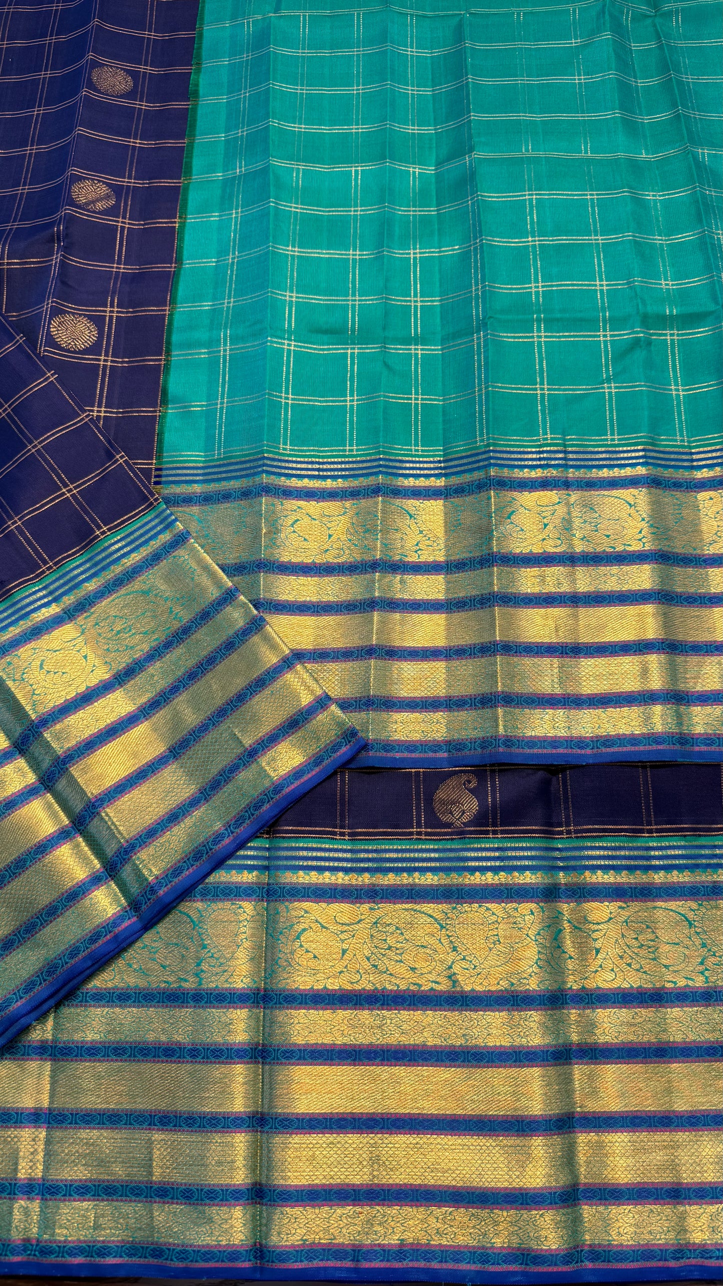 DARK BLUE CHECKED WITH CONTRAST TURQUOISE GOLD ZARI HANDLOOM KANICHIPURAM SILK SAREE (KSS279)