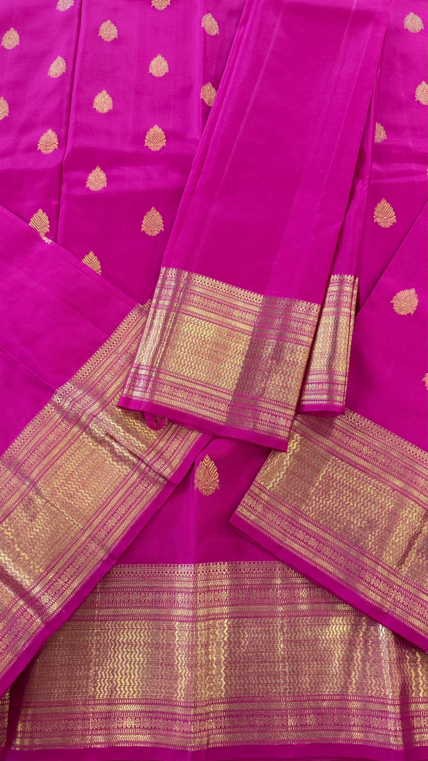 FUCHSIA PINK GOLD ZARI HANDLOOM KANICHIPURAM SILK SAREE (KSS115)