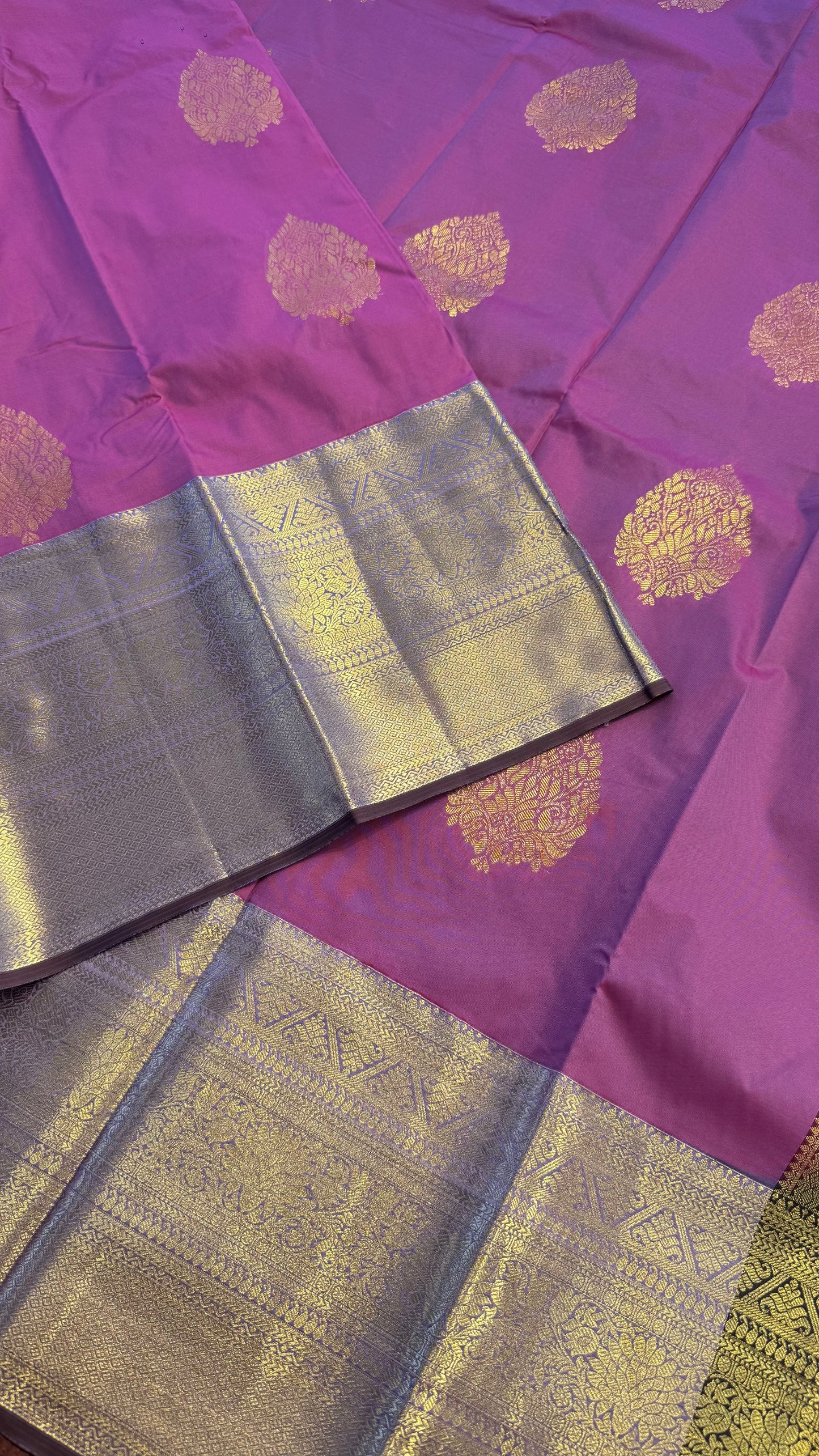 PURPLE WITH CONTRAST BLACK SILK KANICHIPURAM SILK SAREE (SSKS40)