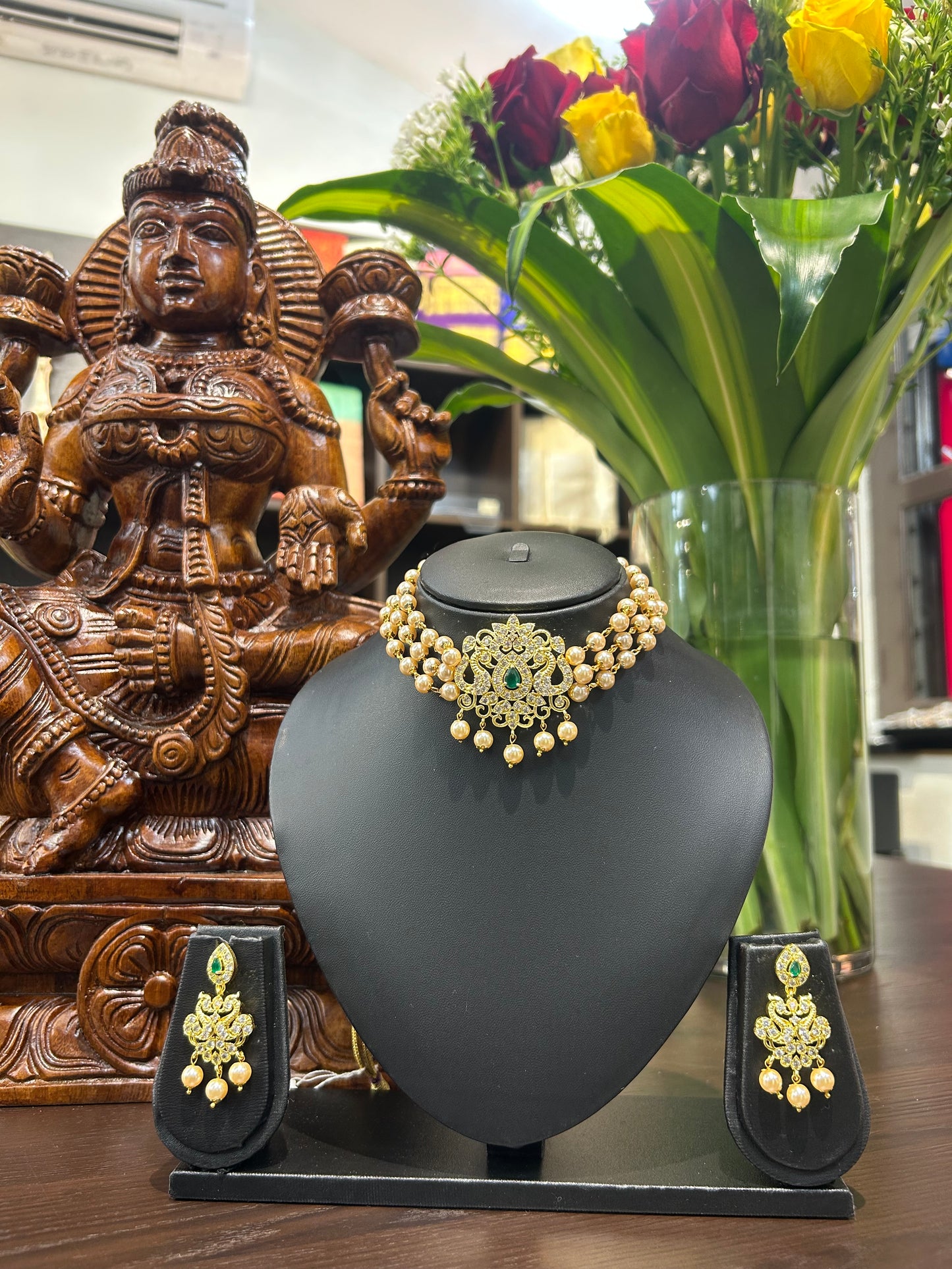 Indira Short Necklace Jewellery Set