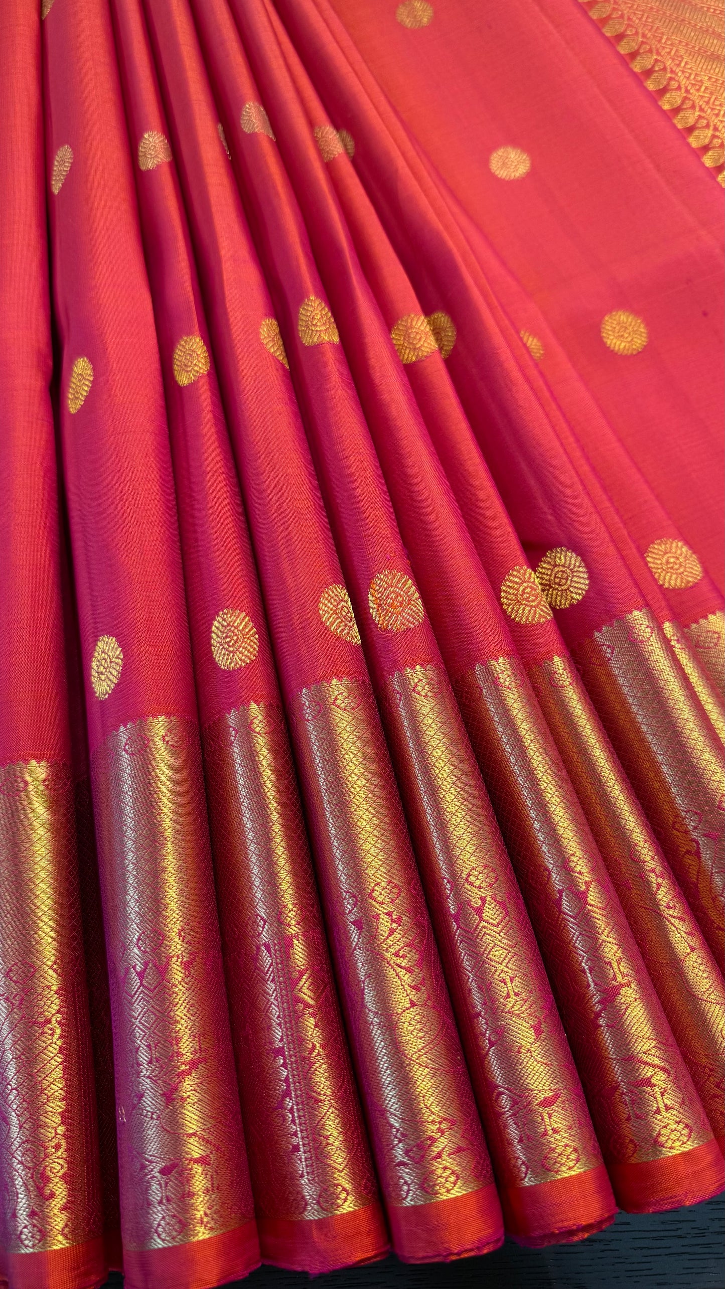 KANAKAMBARAM ORANGE GOLD ZARI HANDLOOM KANICHIPURAM SILK SAREE (KSS177)