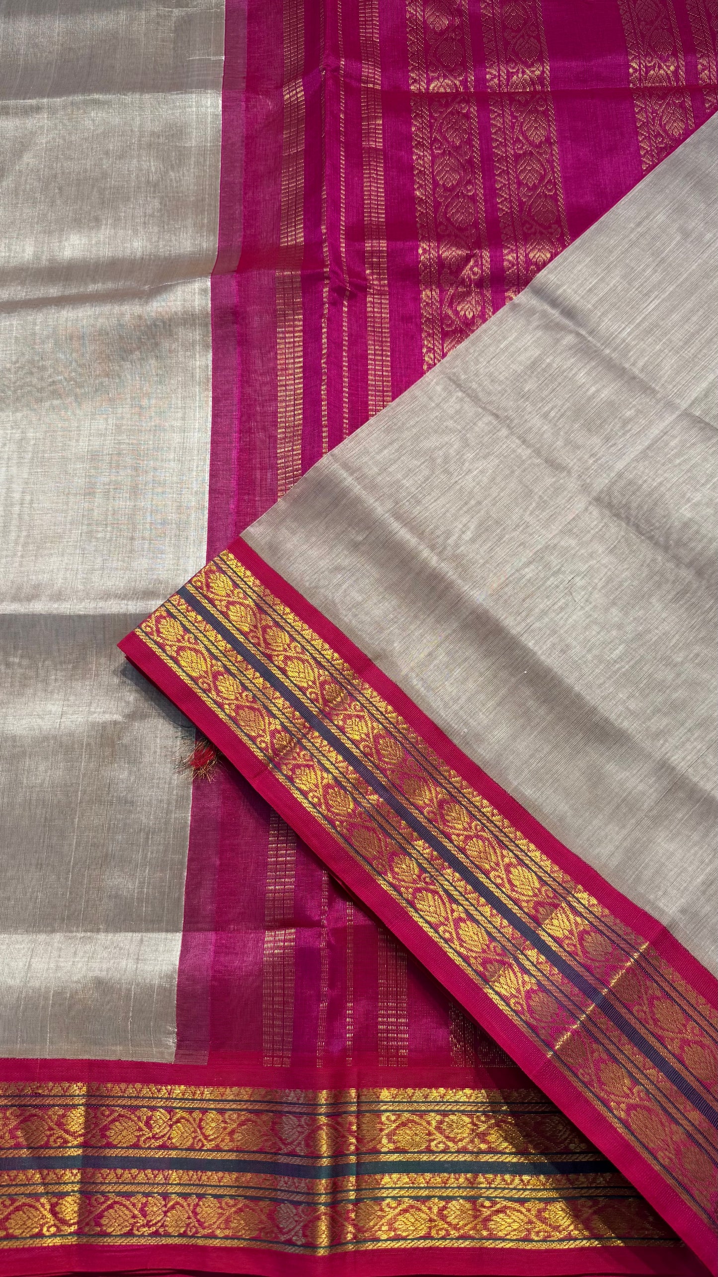 BEIGE WITH PINK HANDLOOM KANCHIPURAM SILK COTTON (KSC113)