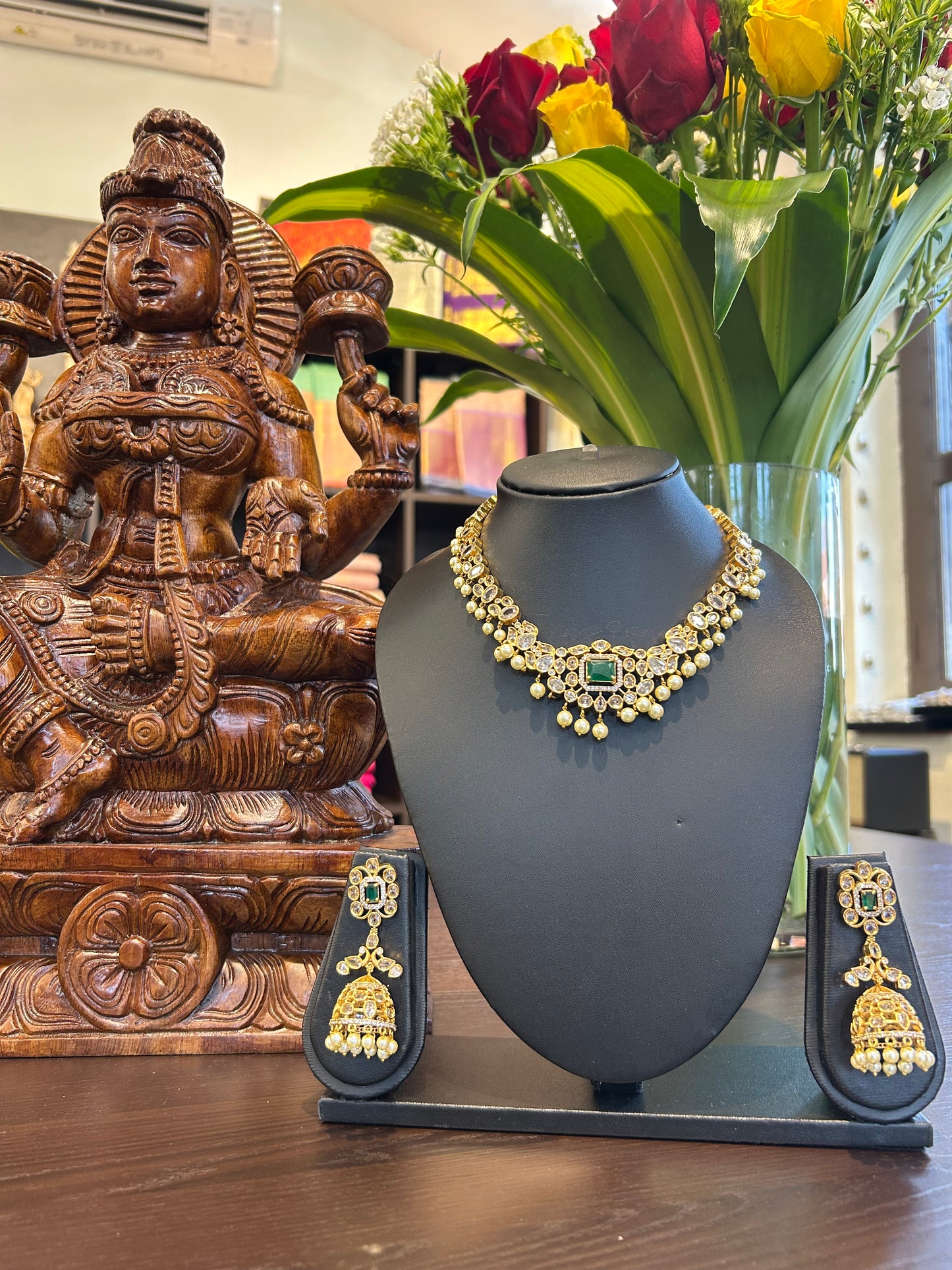 Bhumika Short Necklace Jewellery Set