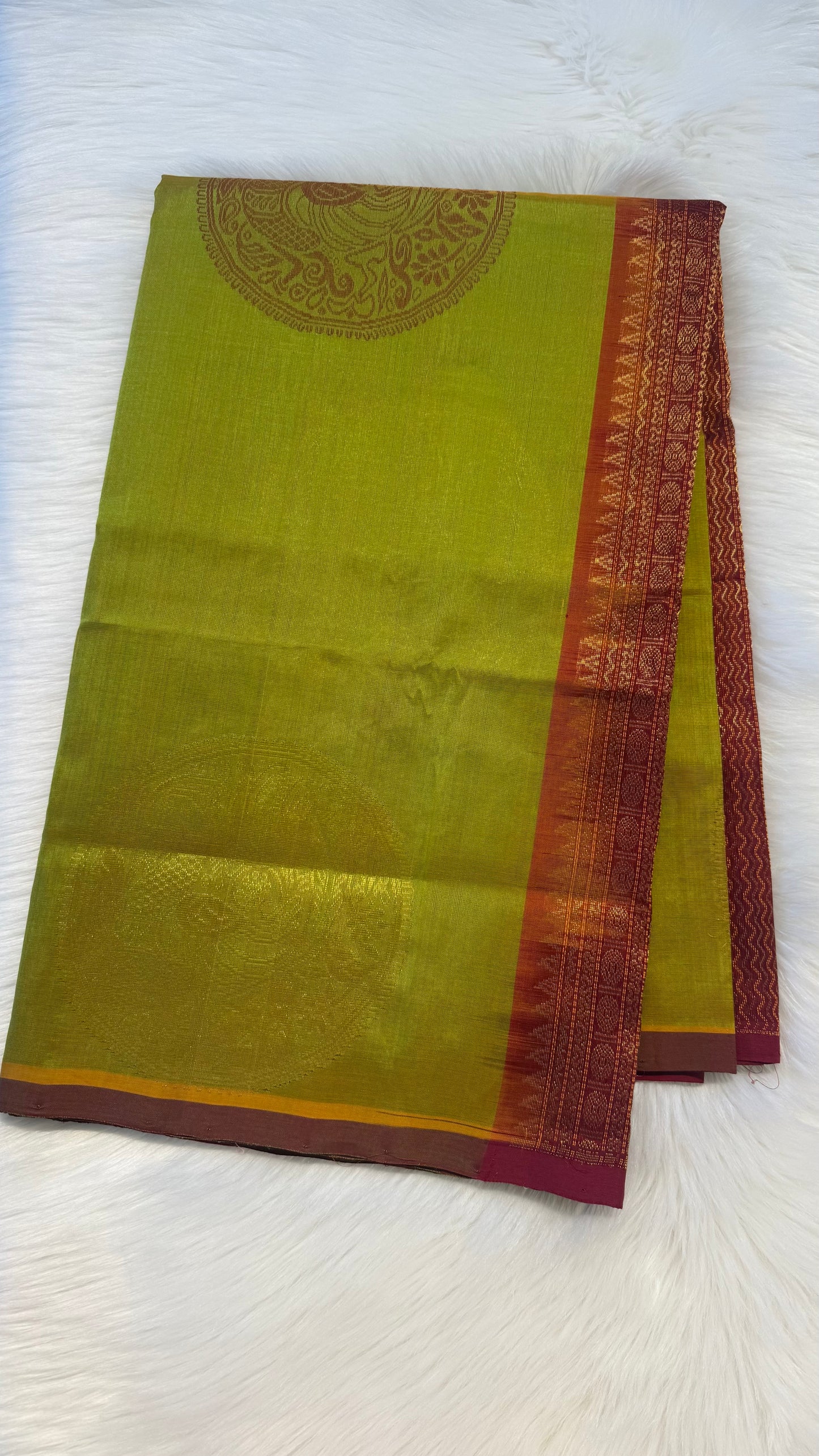 BORDERLESS OLIVE GREEN WITH CONTRAST MAROON KANCHIPURAM SILK COTTON (KSC62)