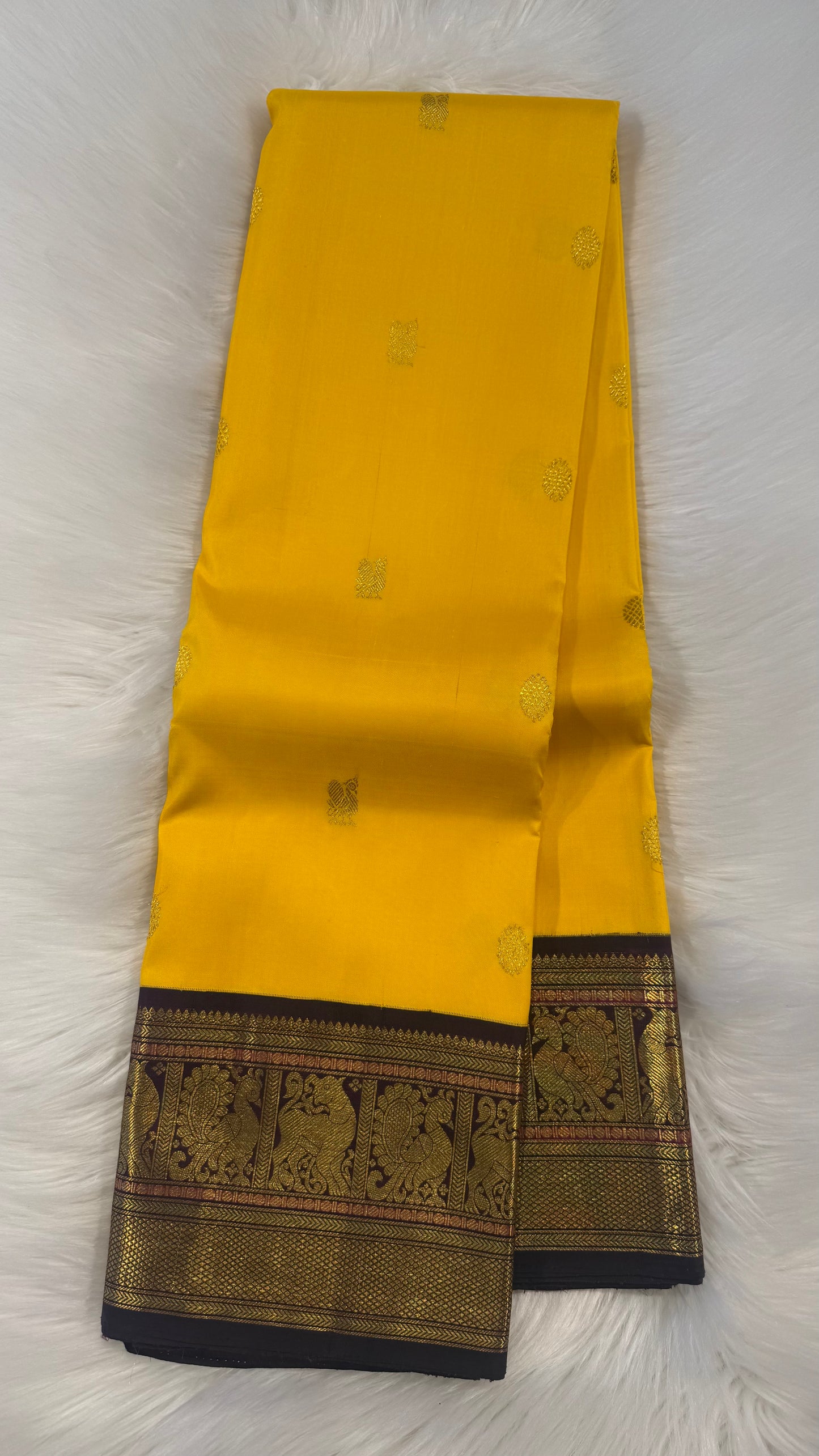 YELLOW WITH CONTRAST PLUM PURPLE GOLD ZARI HANDLOOM KANCHIPURAM SILK SAREE (KSS455)