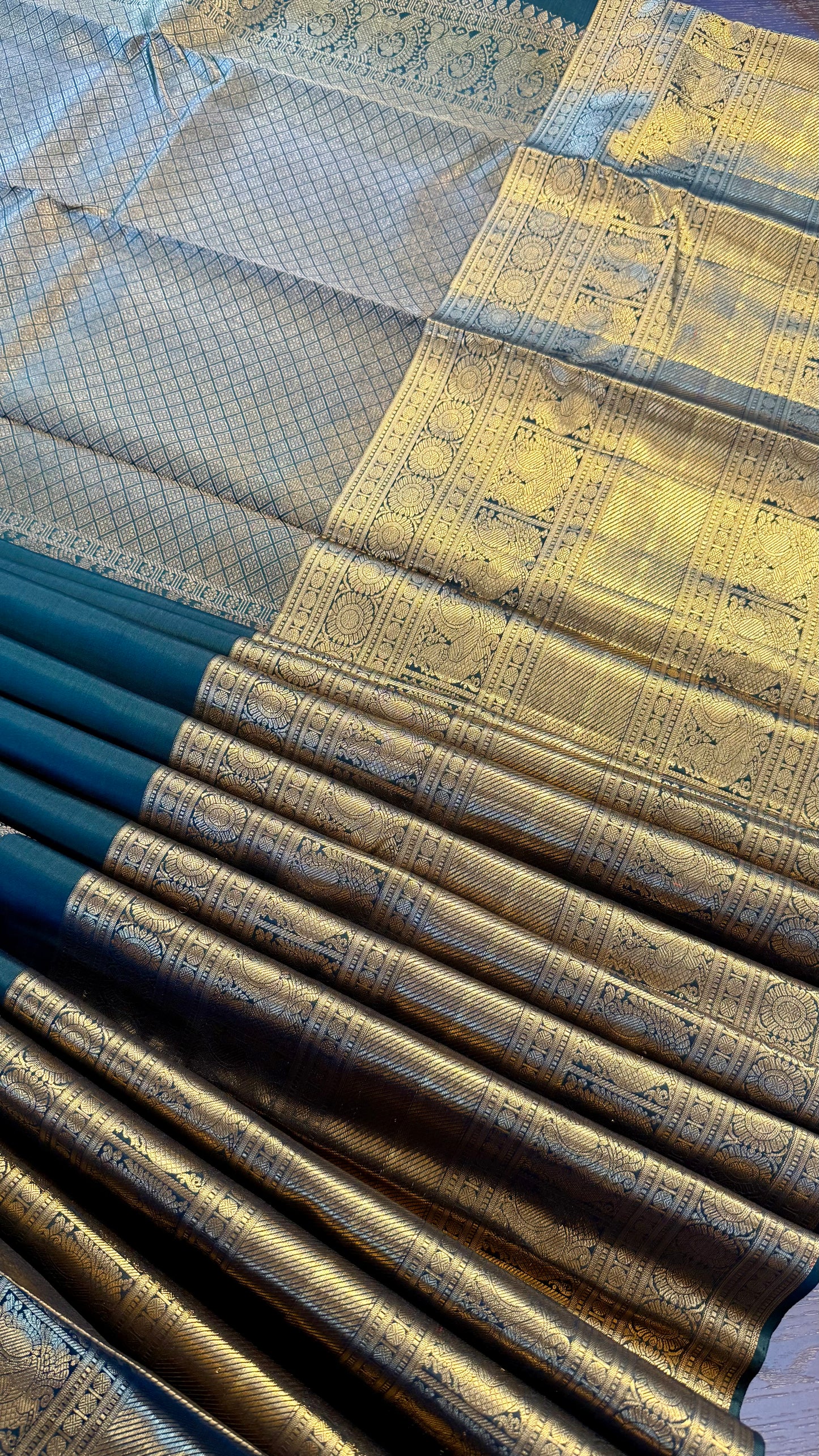 BOTTLE GREEN WITH LONG BORDER HANDLOOM KANICHIPURAM SILK SAREE (KSS20)