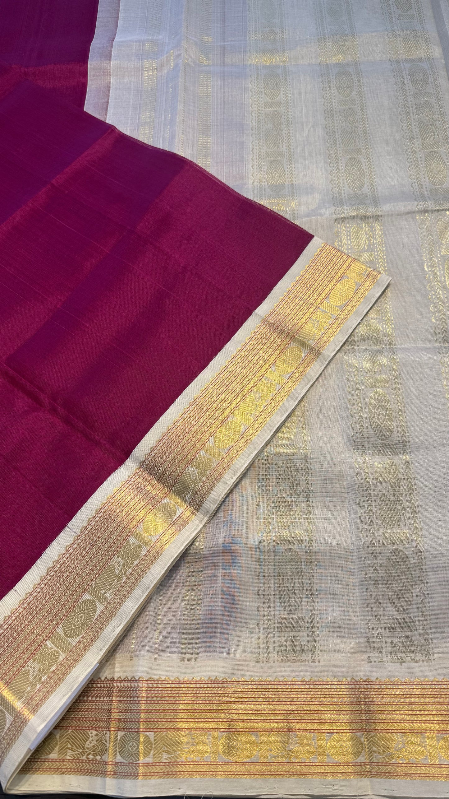 RESPBERRY WITH CREAM HANDLOOM KANCHIPURAM SILK COTTON (KSC84)
