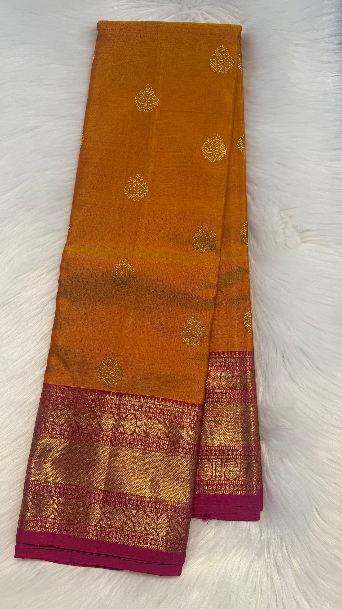 MANGO YELLOW WITH CONTRAST PINK GOLD ZARI HANDLOOM KANCHIPURAM SILK SAREE (KSS108)