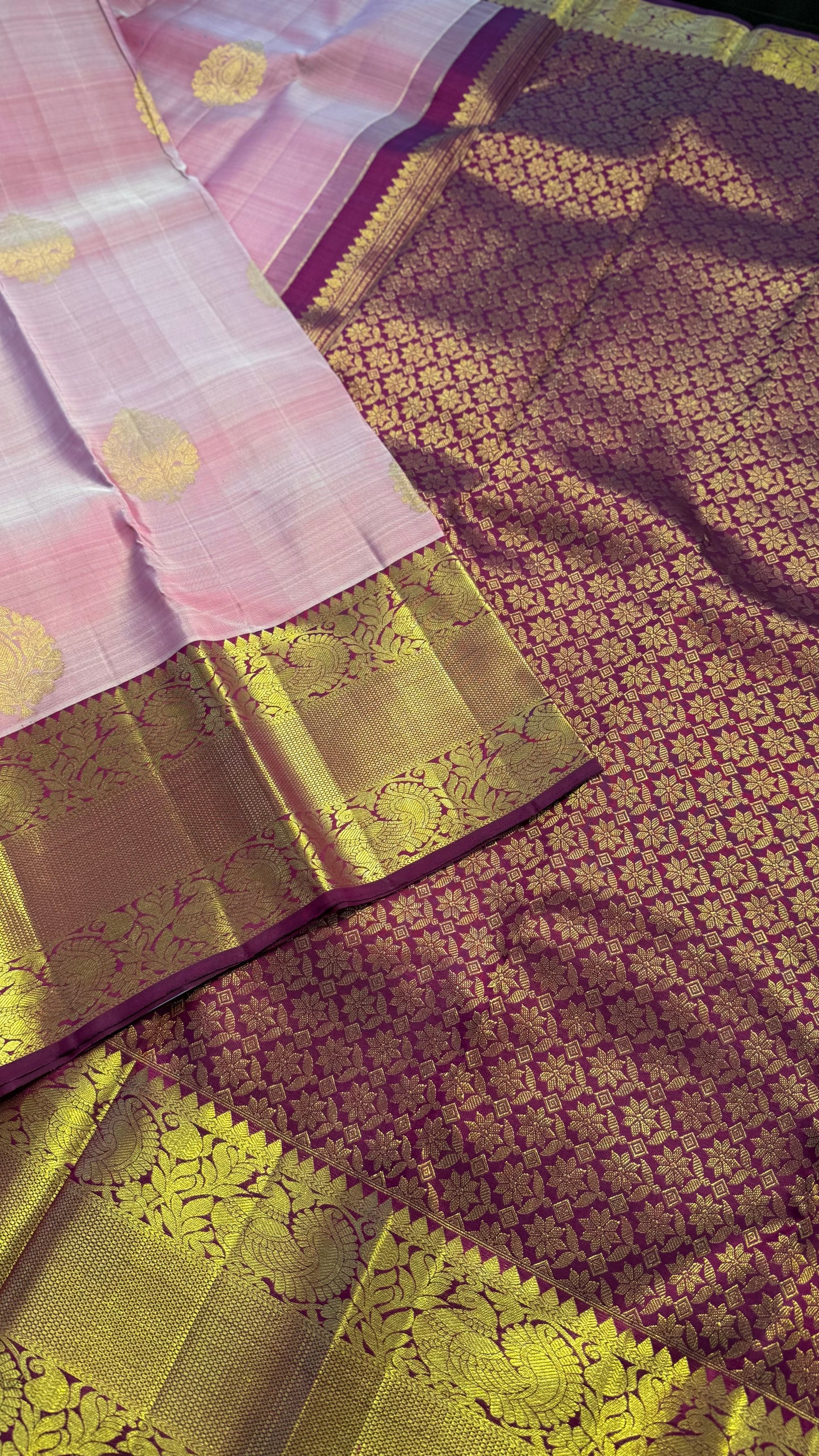 PASTEL PINK WITH CONTRAST VADAMLLAI PURPLE GOLD ZARI HANDLOOM KANICHIPURAM SILK SAREE (KSS236)