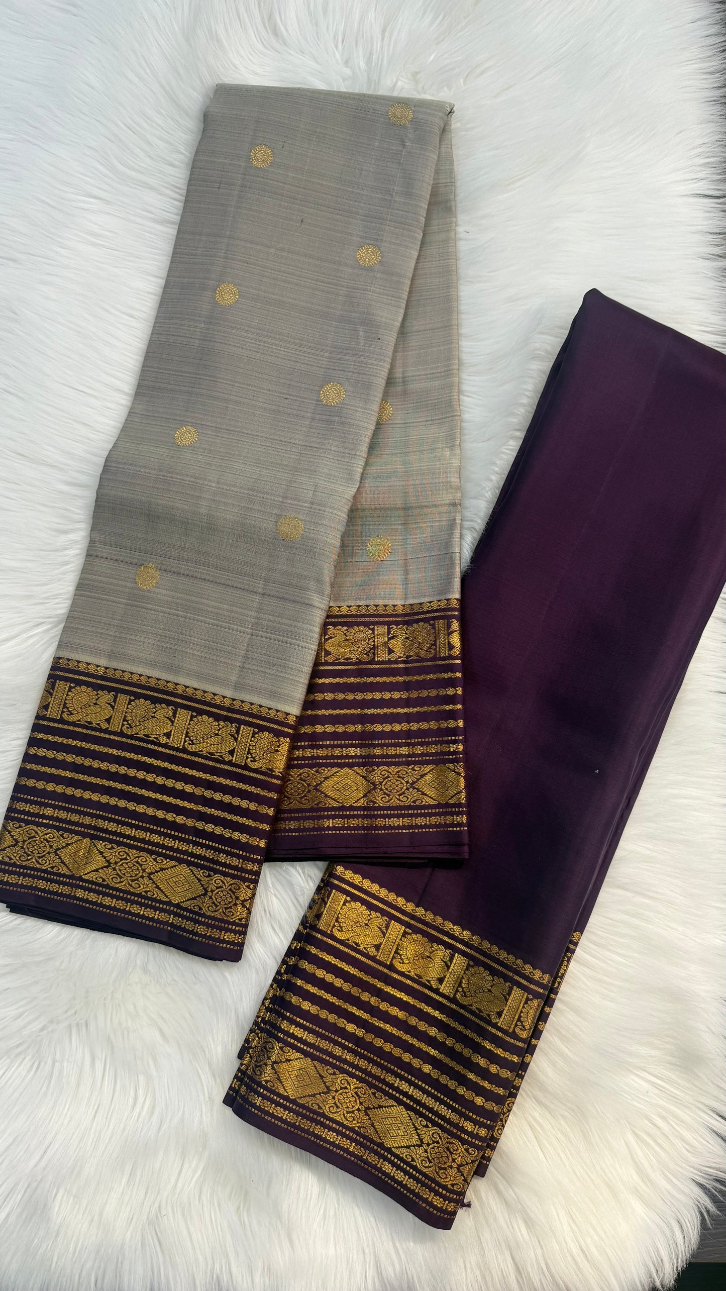 DUAL TONE GREY WITH CONTRAST DARK BYZANTIUM GOLD ZARI HANDLOOM KANICHIPURAM SILK SAREE (KSS191)