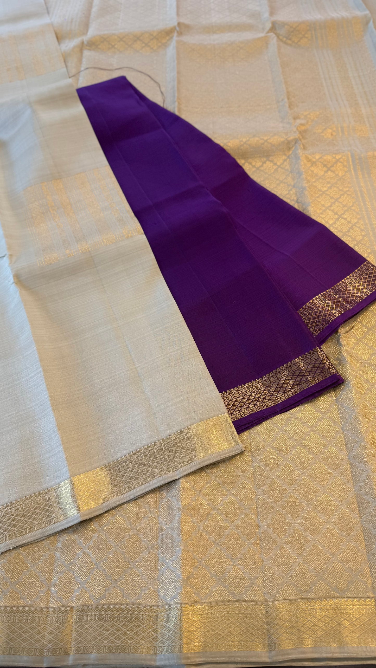 PASTEL PISTA GREEN SMALL BORDER HANDLOOM KANICHIPURAM SILK SAREE (KSS88)