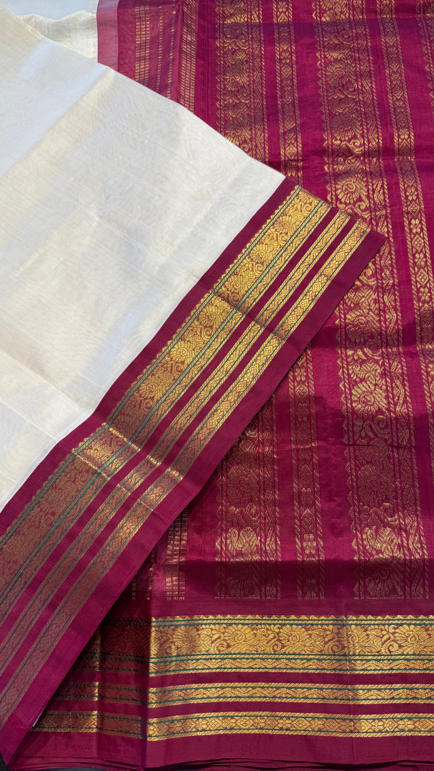 OFF WHITE WITH MAROON HANDLOOM KANCHIPURAM SILK COTTON (KSC106)