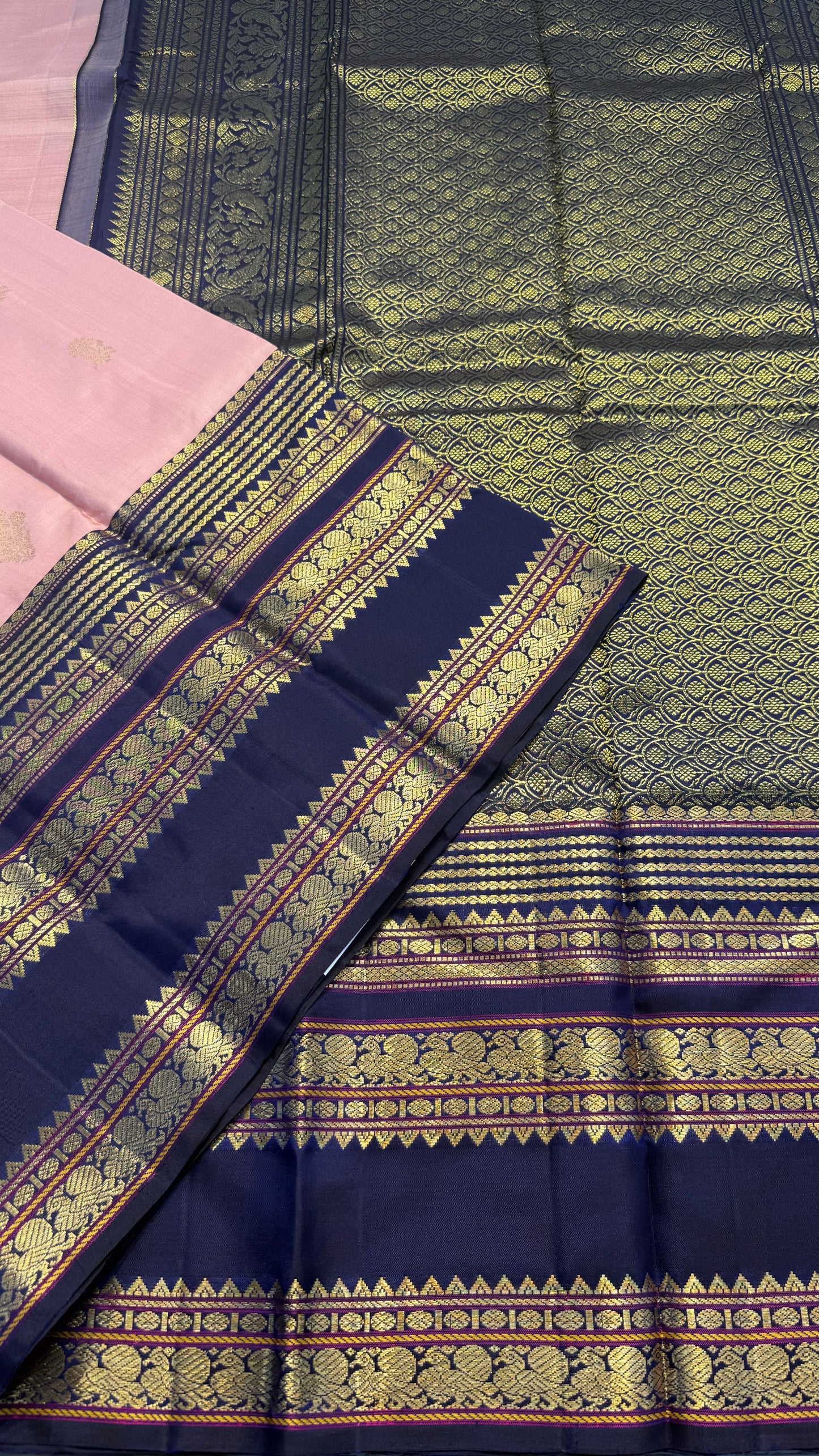 NUDE PINK WITH CONTRAST DEEP BLUE GOLD ZARI HANDLOOM KANICHIPURAM SILK SAREE (KSS128)
