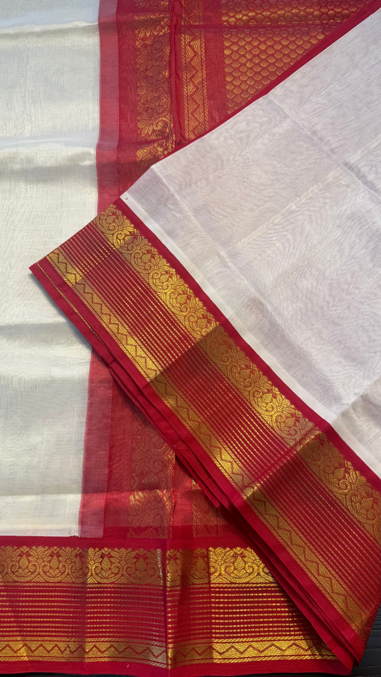 OFF WHITE WITH CONTRAST RED KANCHIPURAM SILK COTTON (KSC119)