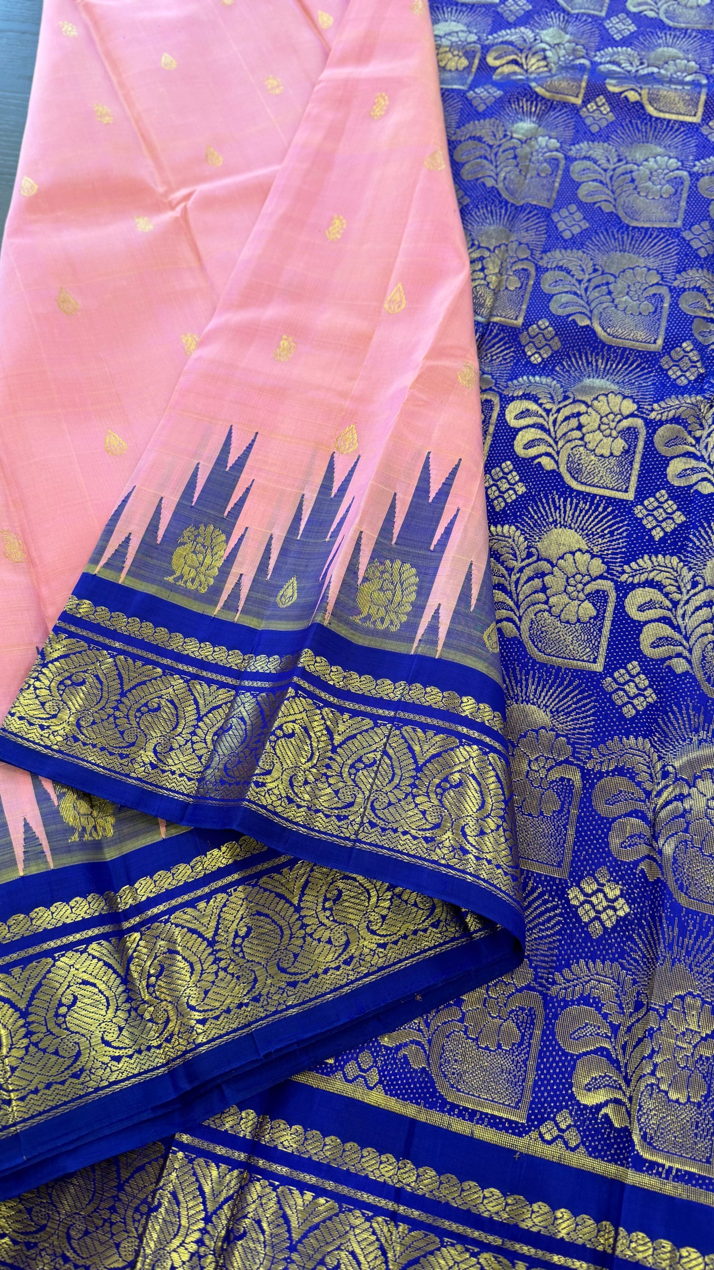 PEACH WITH CONTRAST INDIGO PURPLE PURE HANDLOOM KANICHIPURAM SINGLE SIDE BORDER SILK SAREE (KSSB02)