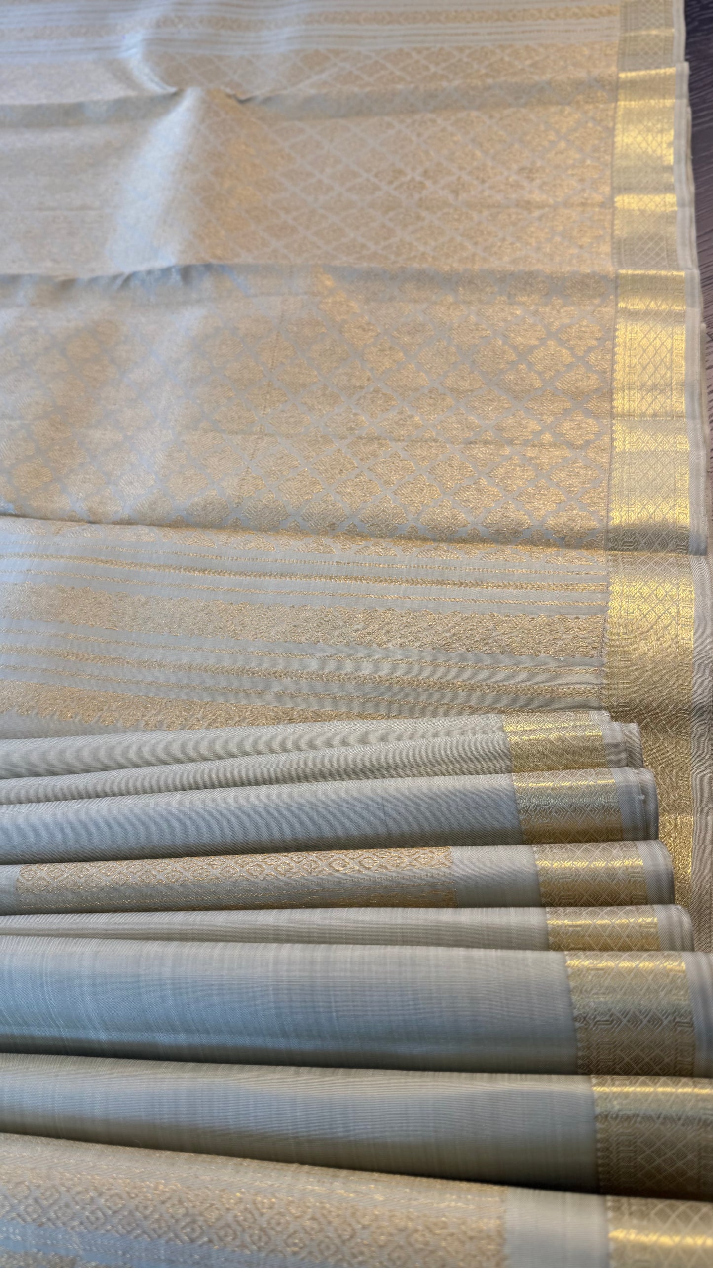 PASTEL PISTA GREEN SMALL BORDER HANDLOOM KANICHIPURAM SILK SAREE (KSS88)