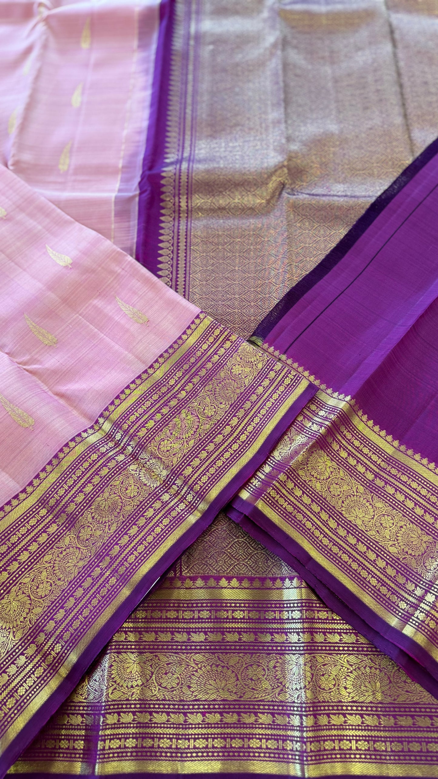 PASTEL PINK WITH PURPLE GOLD ZARI HANDLOOM KANICHIPURAM SILK SAREE (KSS243)