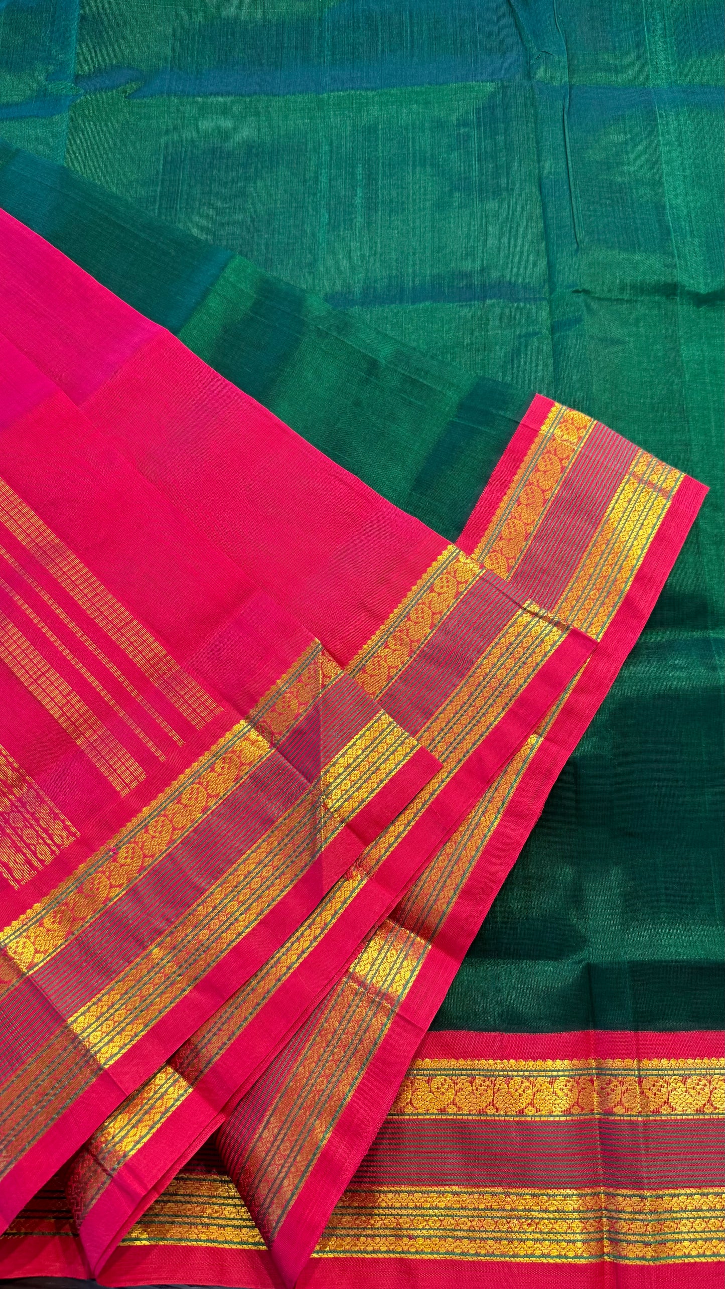 DARK GREEN WITH RANI PINK HANDLOOM KANCHIPURAM SILK COTTON (KSC105)