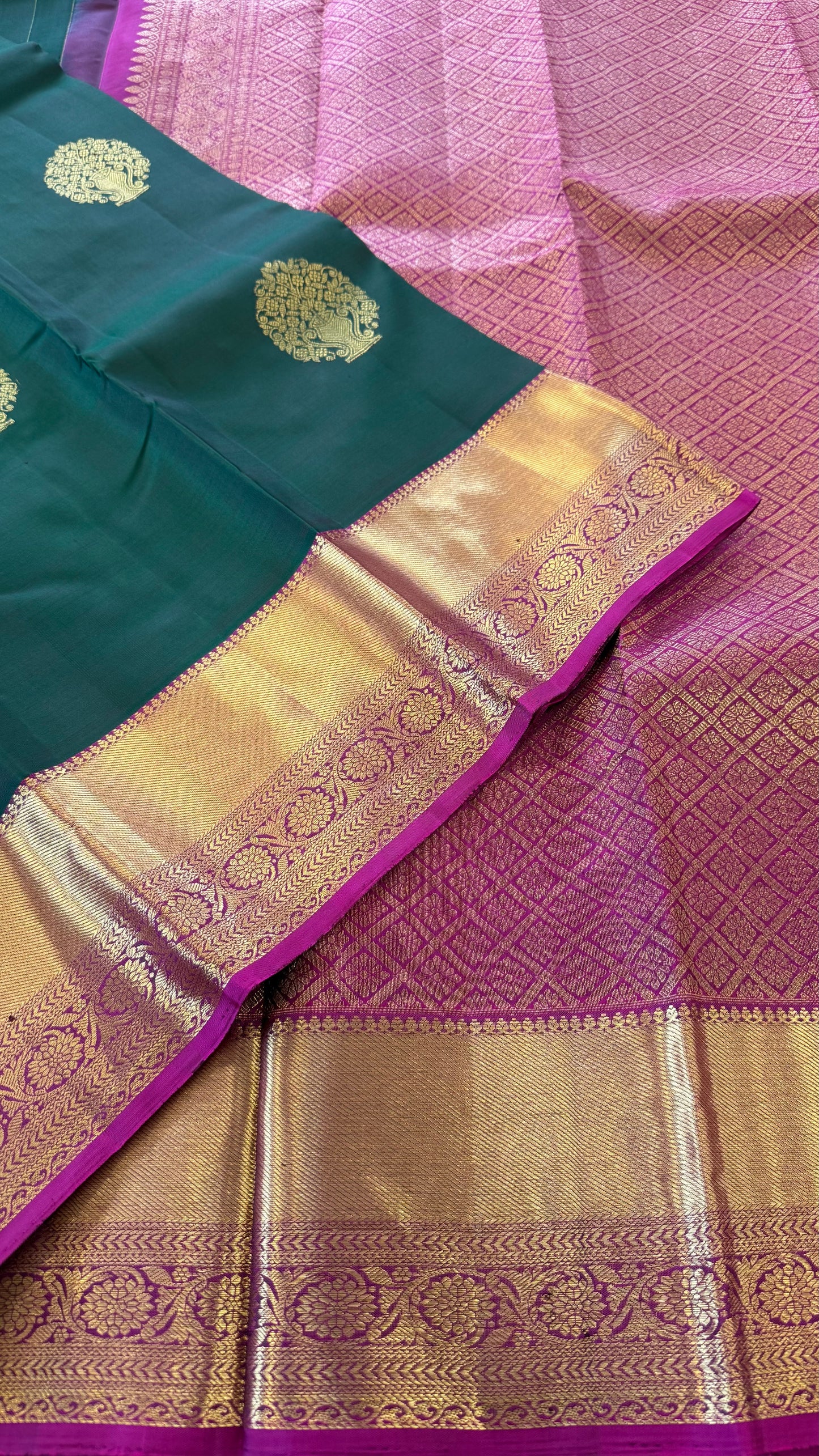 DUAL TONE BOTTLE GREEN AND PINK GOLD ZARI HANDLOOM KANICHIPURAM SILK SAREE (KSS68)