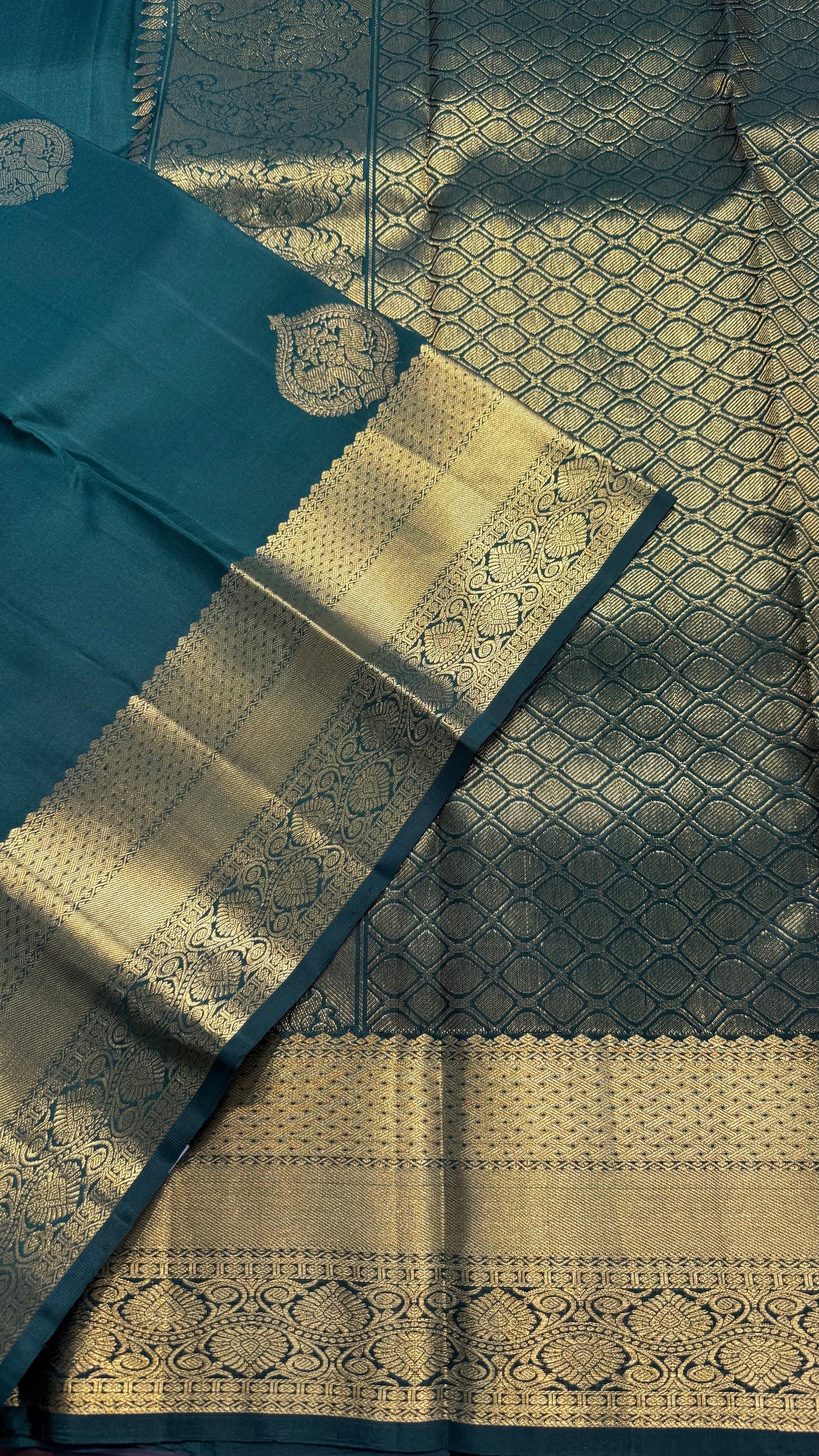 FOREST GREEN GOLD ZARI HANDLOOM KANCHIPURAM SILK SAREE (KSS338)