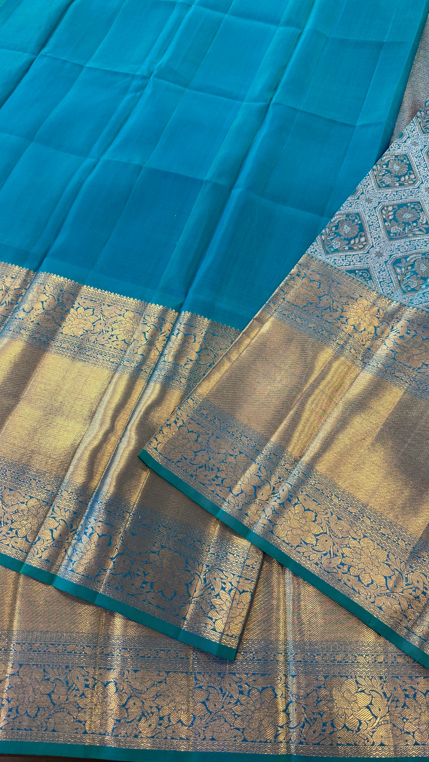 TURQUOISE GOLD & SILVER ZARI HANDLOOM KANICHIPURAM SILK SAREE (KSS90)