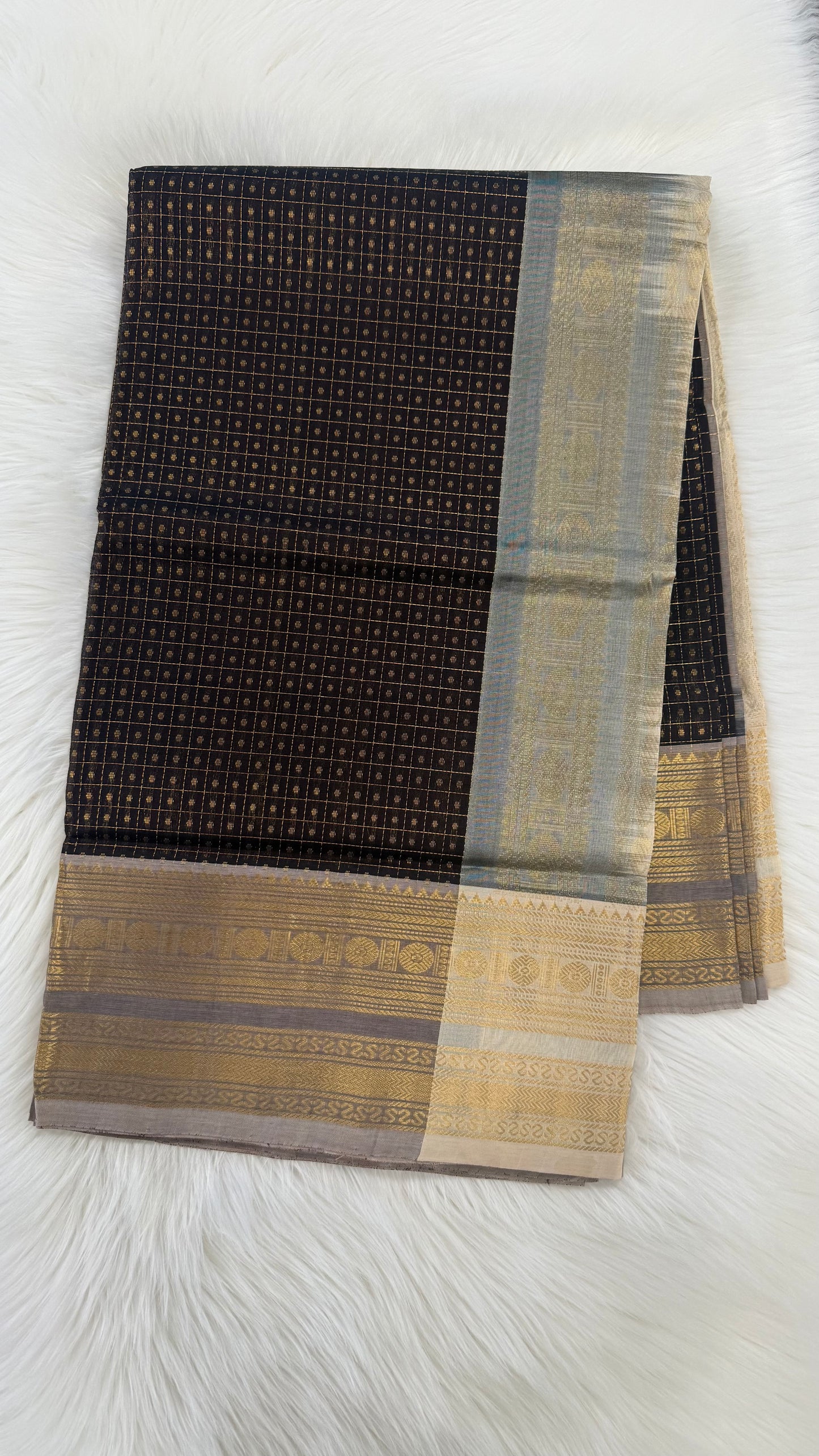 LAKSHA DEEPAM BLACK WITH CONTRAST CREAM KANCHIPURAM SILK COTTON SAREE (KSC02)