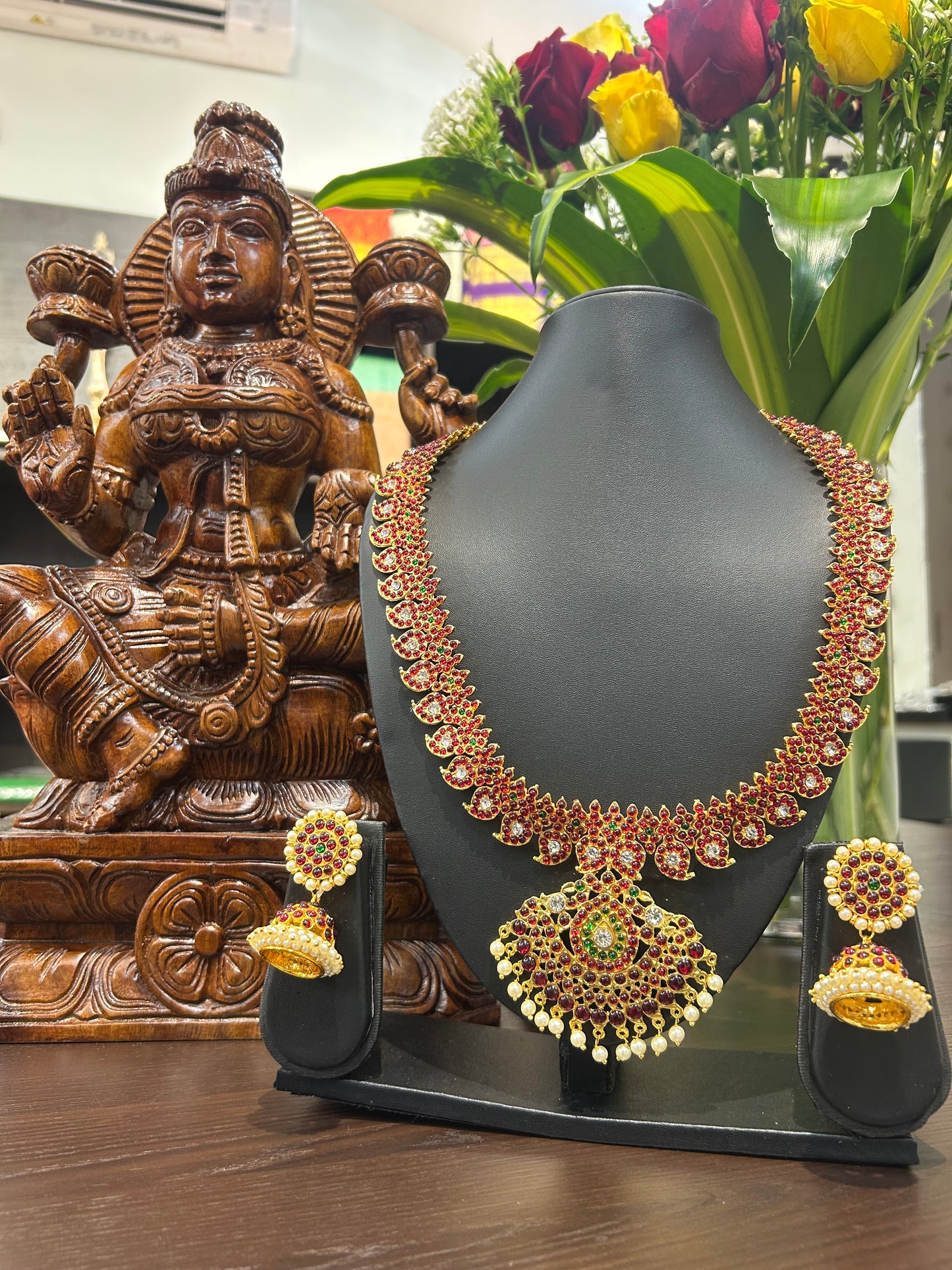 Janvi Long Necklace Jewellery Set