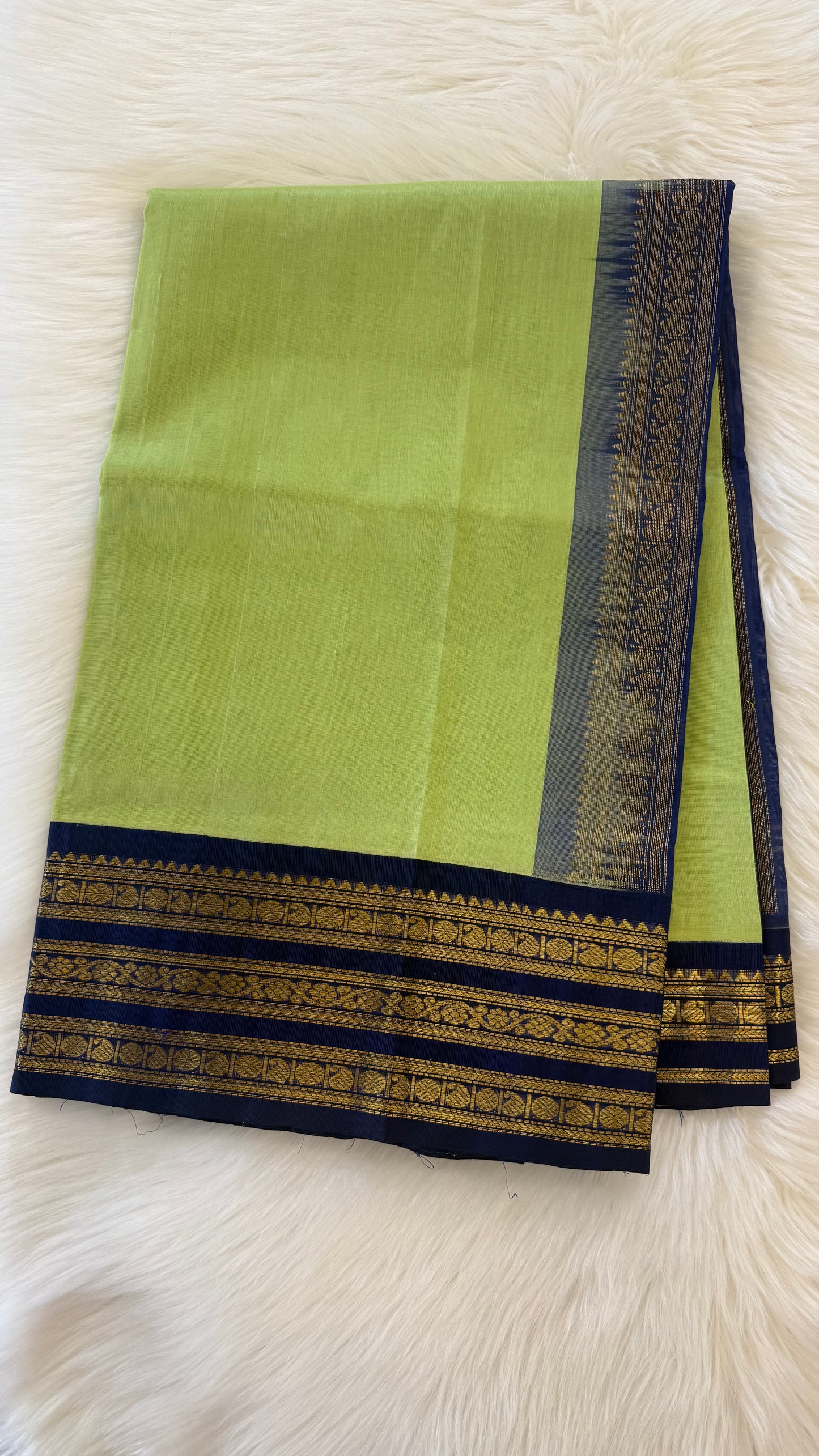 LEAF GREEN WITH CONTRAST ROYAL BLUE KANCHIPURAM SILK COTTON (KSC92)
