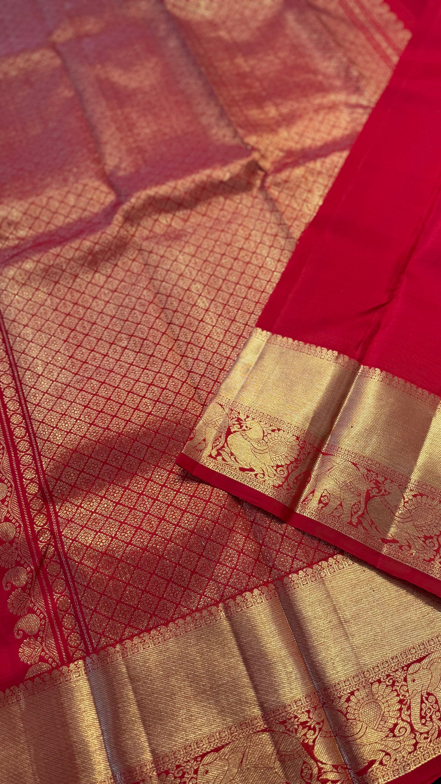 CHILLI RED GOLD ZARI HANDLOOM KANICHIPURAM SILK SAREE (KSS239)