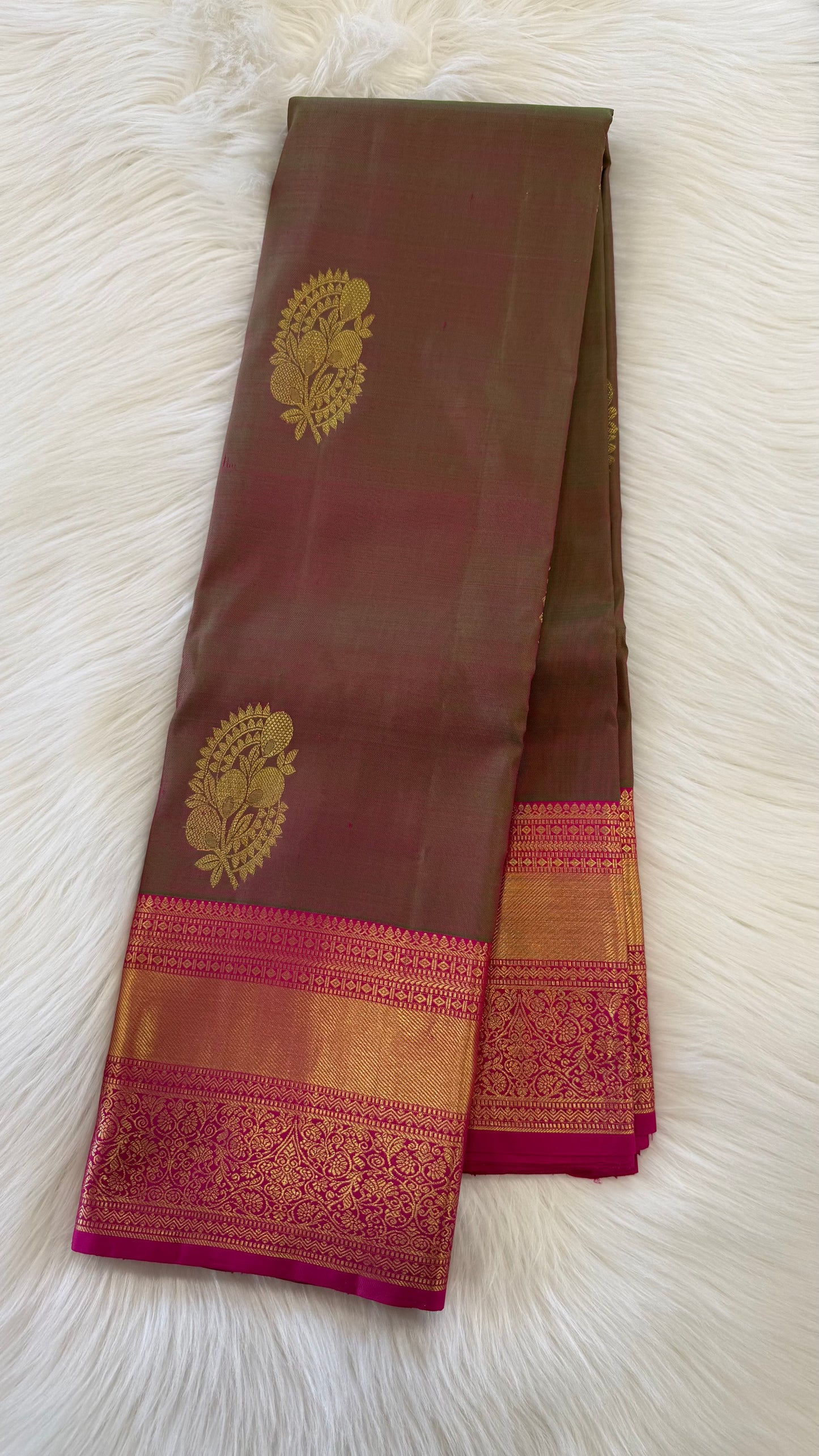 DUAL TONE GREEN PINK WITH PERSIAN ROSE CONTRAST GOLD ZARI HANDLOOM KANICHIPURAM SILK SAREE (KSS60)