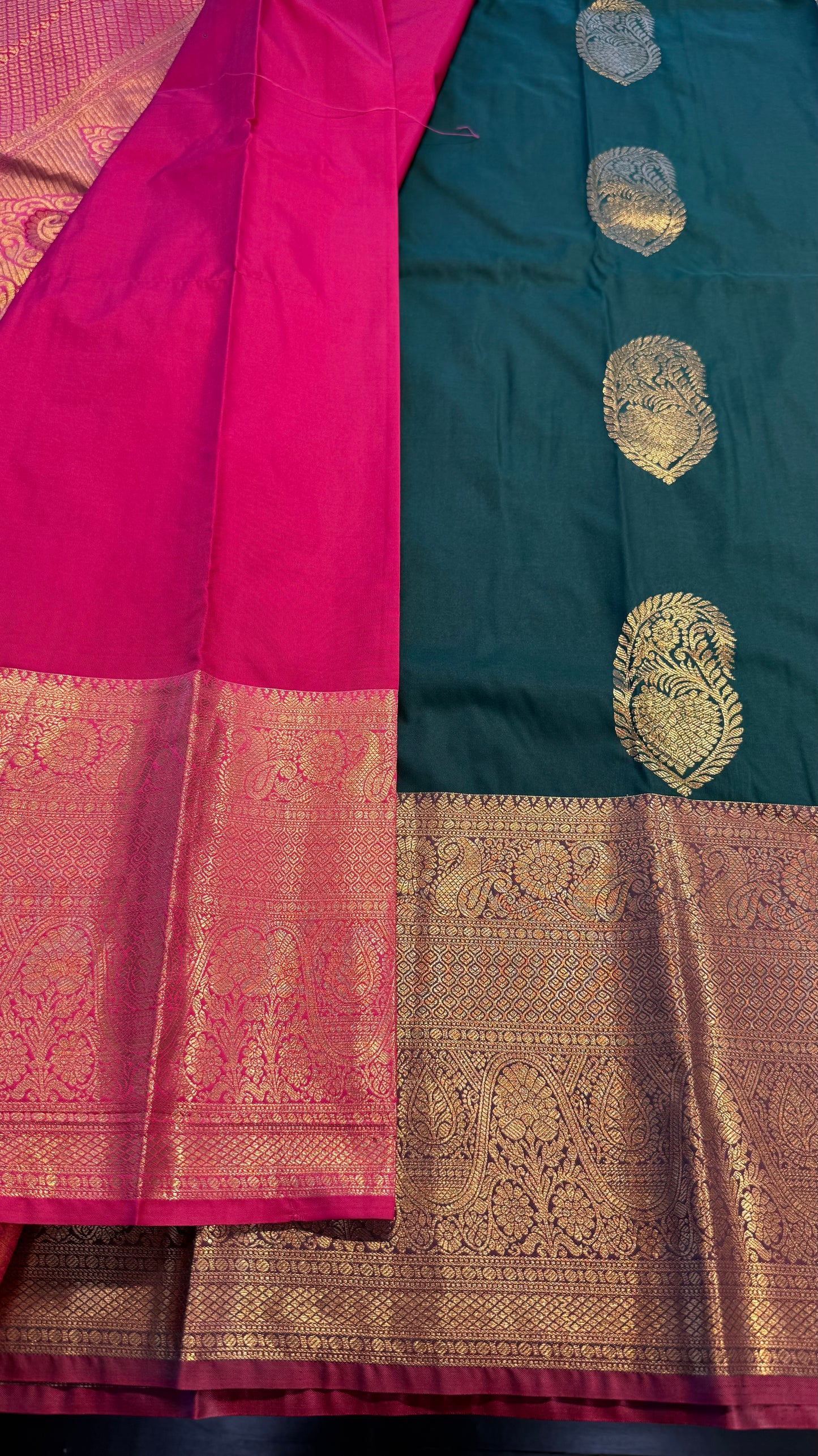 GREEN WITH CONTRAST PINK SILK KANICHIPURAM SILK SAREE (SSKS49)