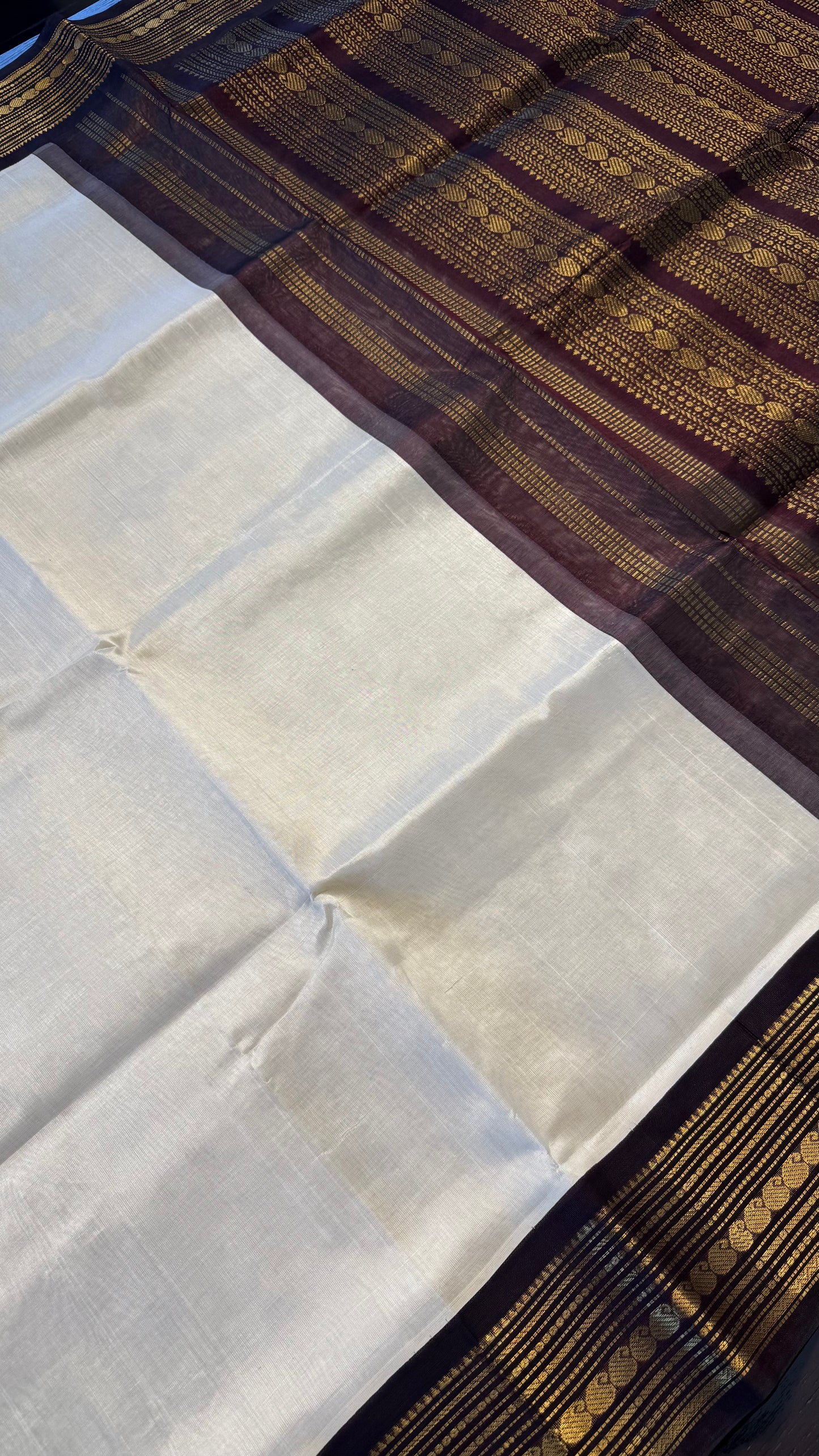 CREAM WITH COFFEE BROWN HANDLOOM KANCHIPURAM SILK COTTON (KSC102)