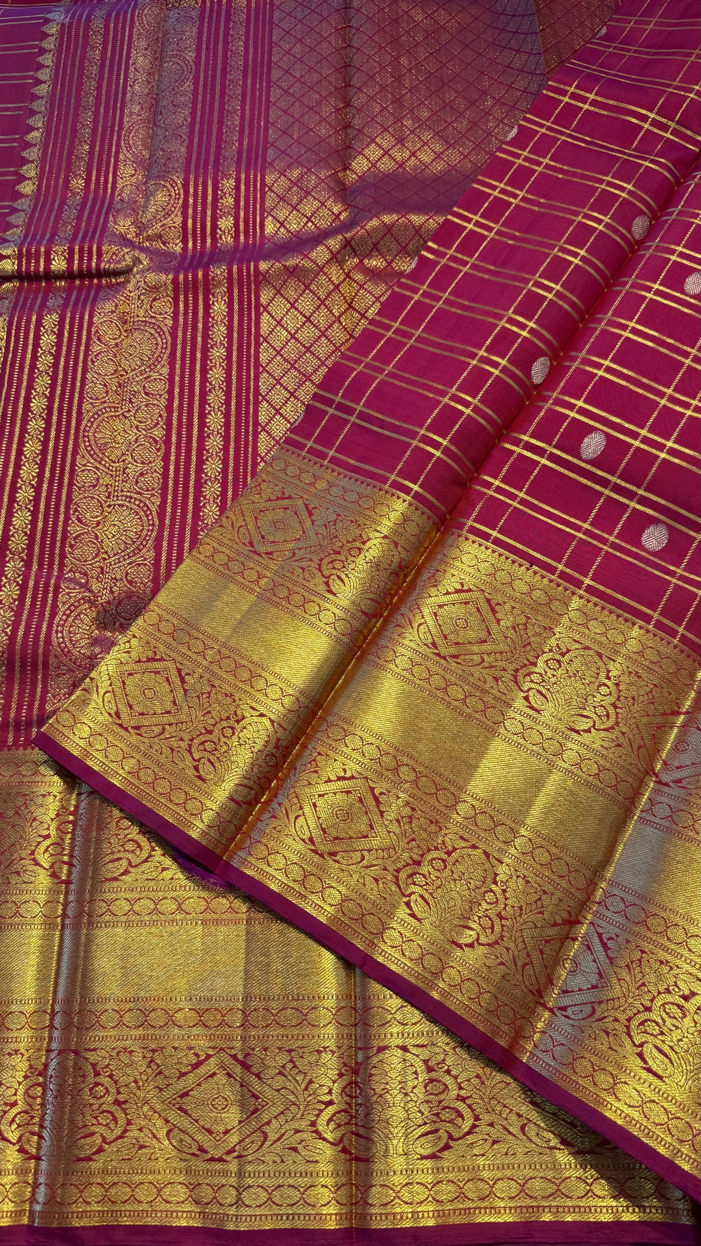 MAGENTA PINK CHECKED GOLD ZARI HANDLOOM KANCHIPURAM SILK SAREE (KSS274)