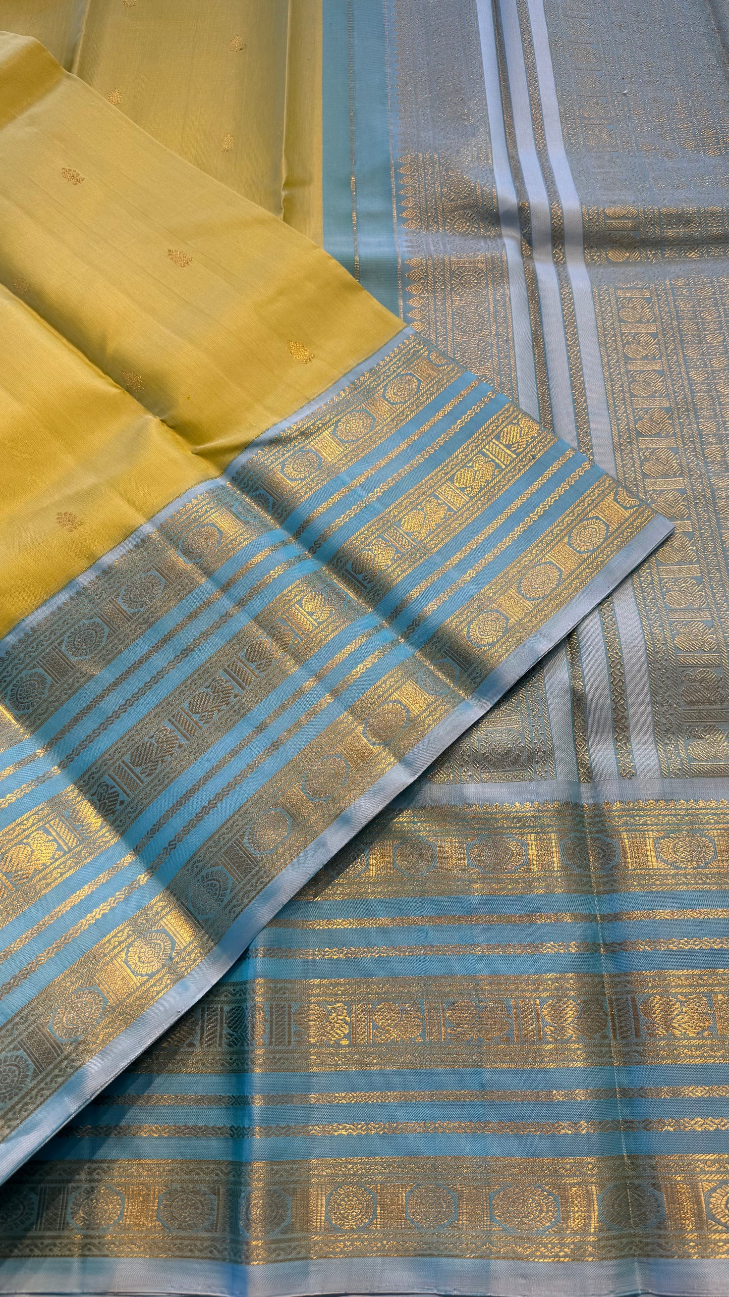 SUGAR CANE YELLOW CONTRAST WITH SKY BLUE PURE HANDLOOM KANCHIPURAM SILK SAREE (KSS 504)