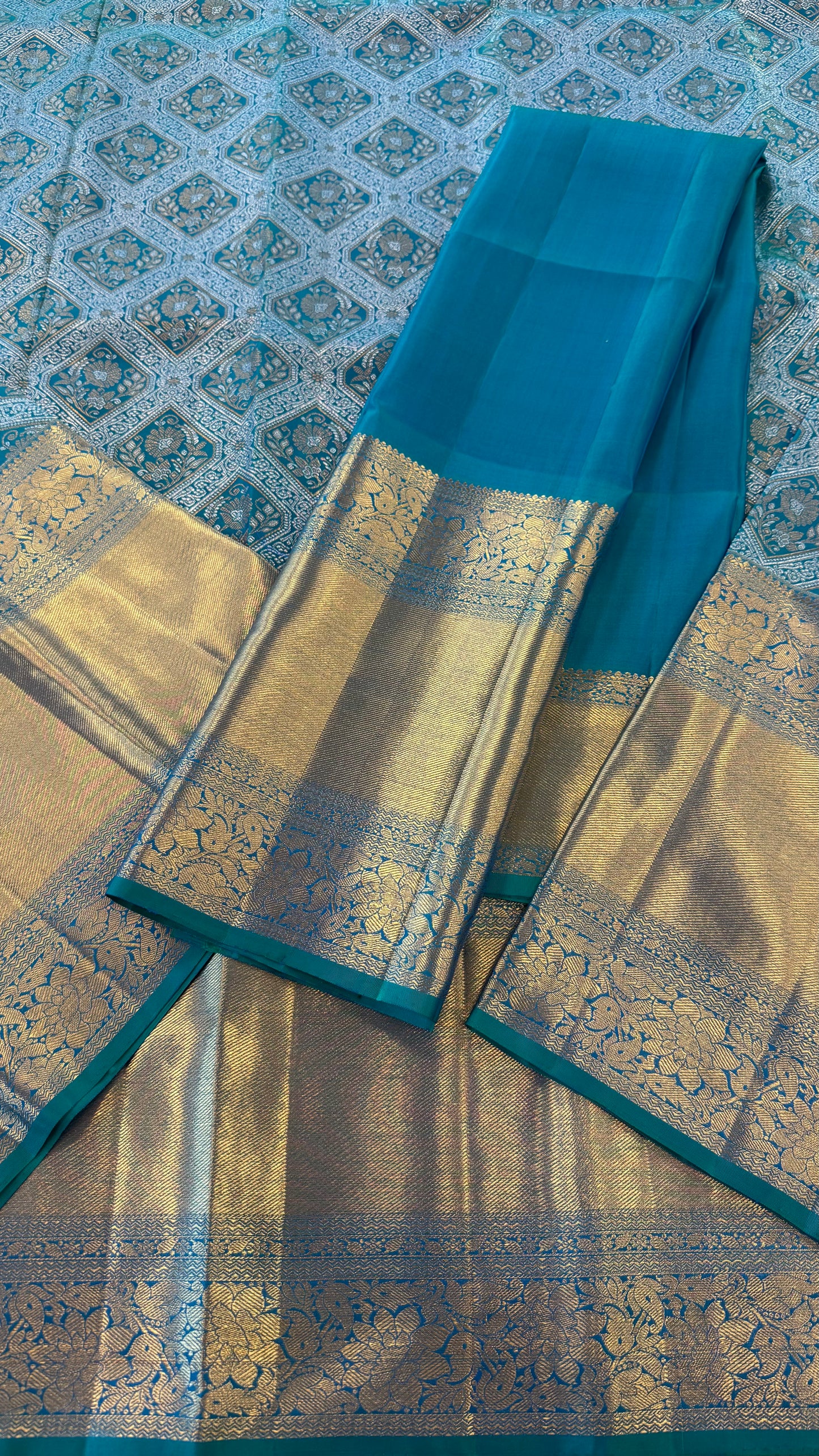 TURQUOISE GOLD & SILVER ZARI HANDLOOM KANICHIPURAM SILK SAREE (KSS90)