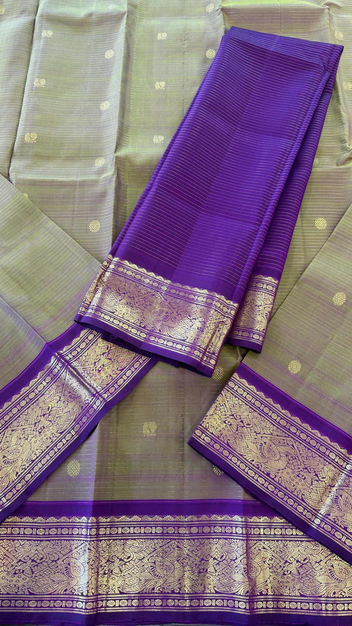 DUAL TONE GREEN WITH CONTRAST DEEP PURPLE GOLD ZARI HANDLOOM KANICHIPURAM SILK SAREE (KSS181)