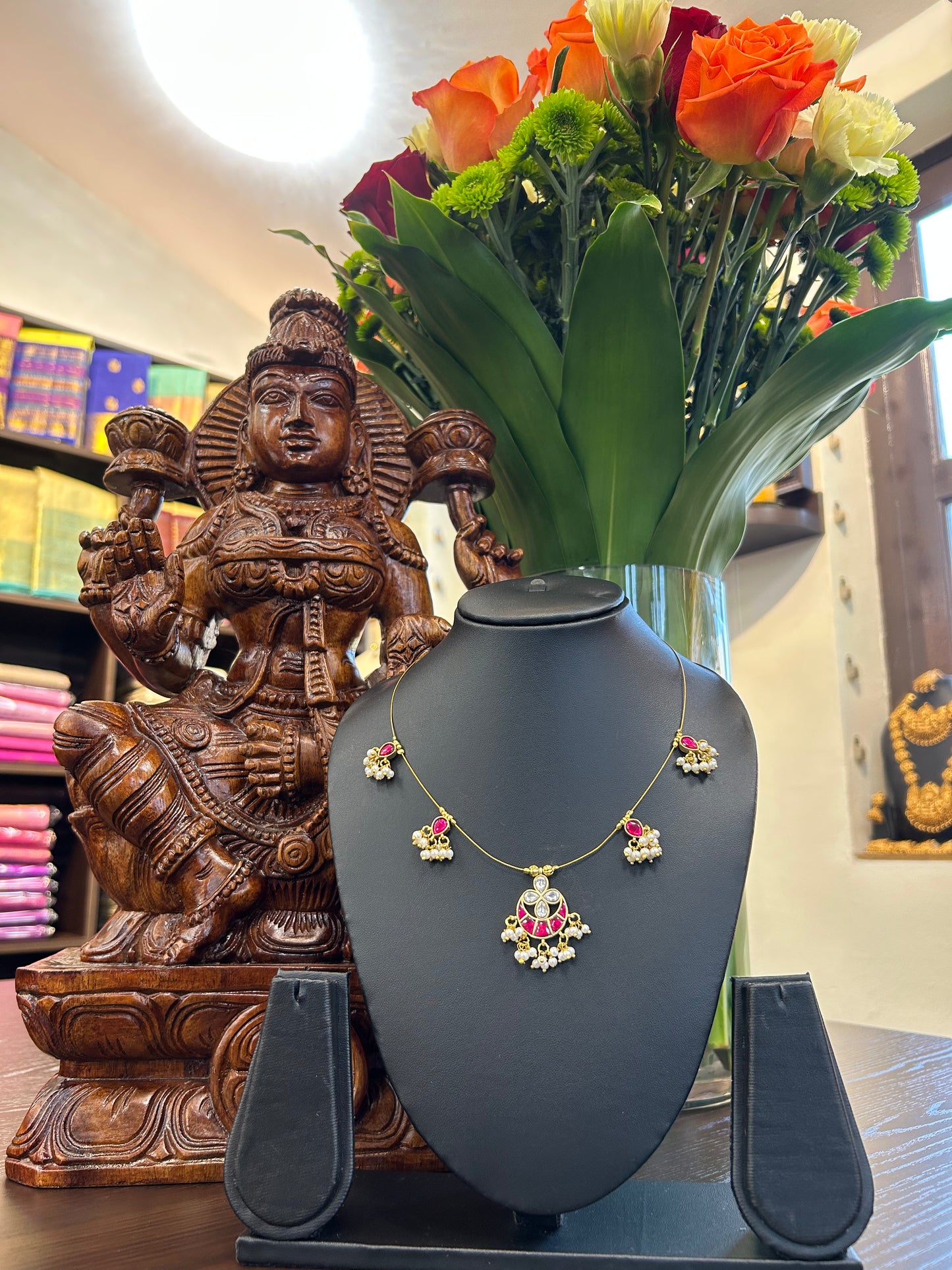 Aalia Short Necklace Jewellery Set