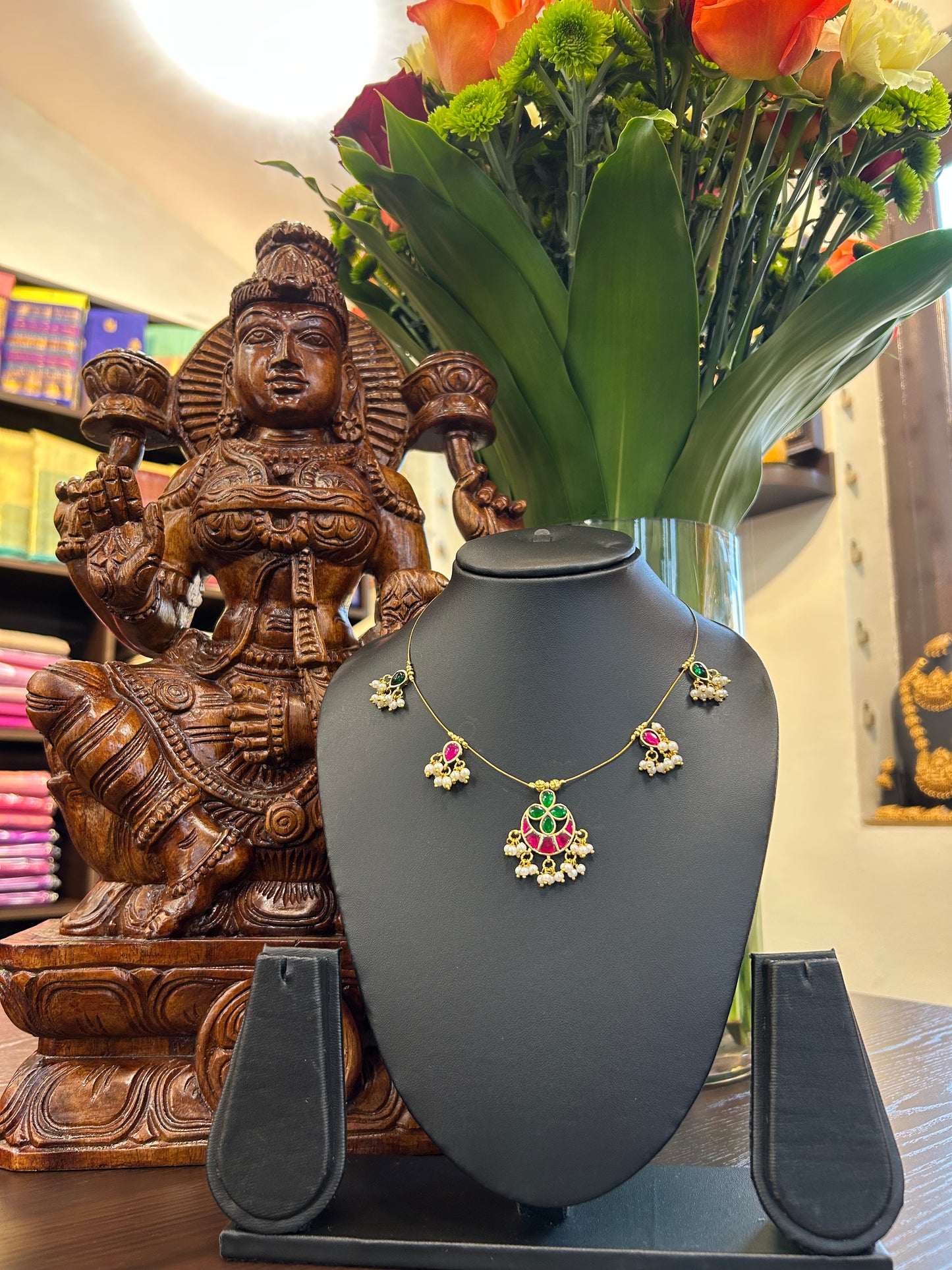 Aaby Short Necklace Jewellery Set