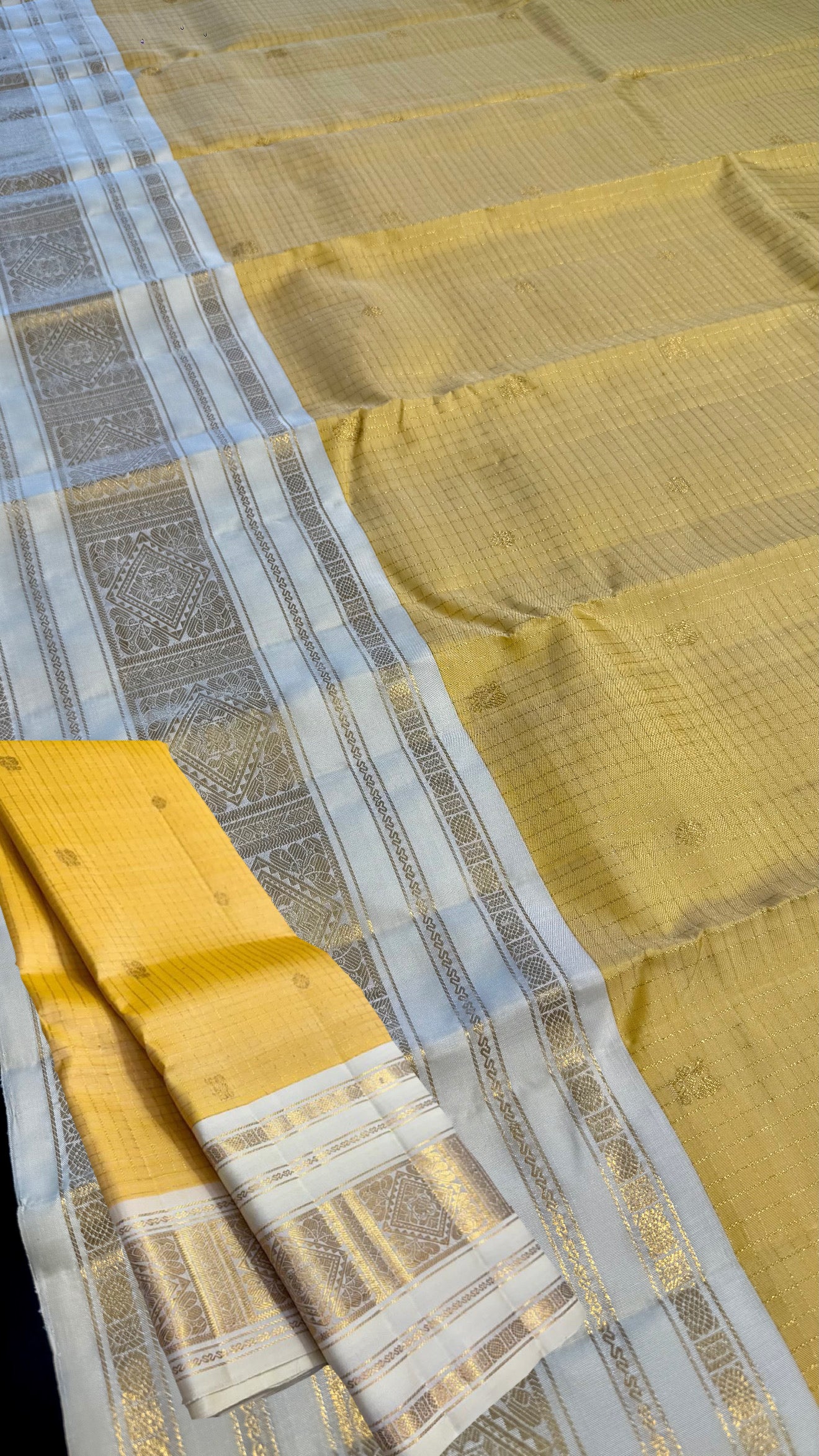 PASTEL YELLOW CONTRAST OFF WHITE BORDER KATTAM KANICHIPURAM SILK SAREE (KSS01)