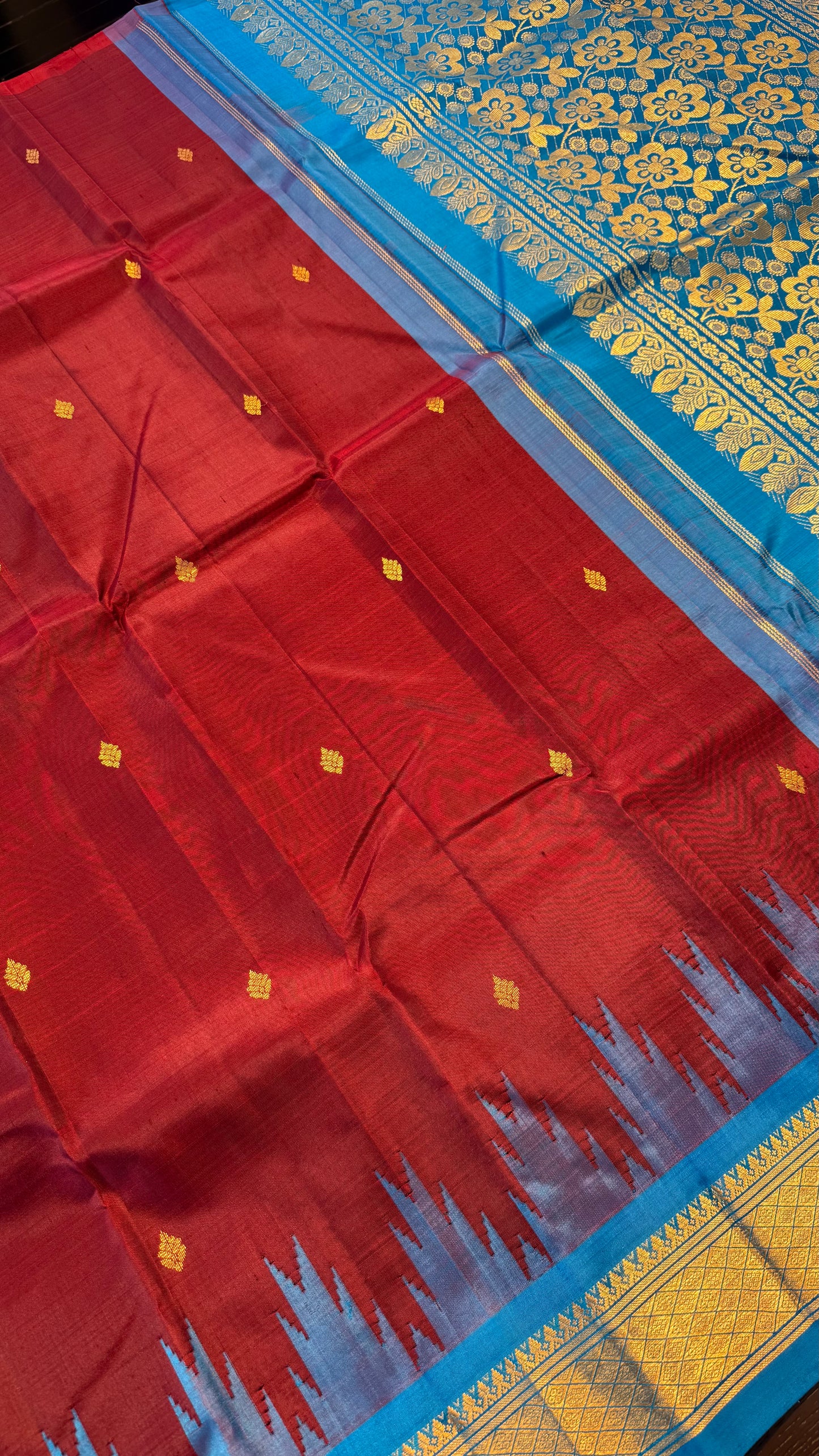 MAROON WITH CONTRAST BLUE PURE HANDLOOM KANCHIPURAM SINGLE SIDE BORDER SILK SAREE (KSSB30)