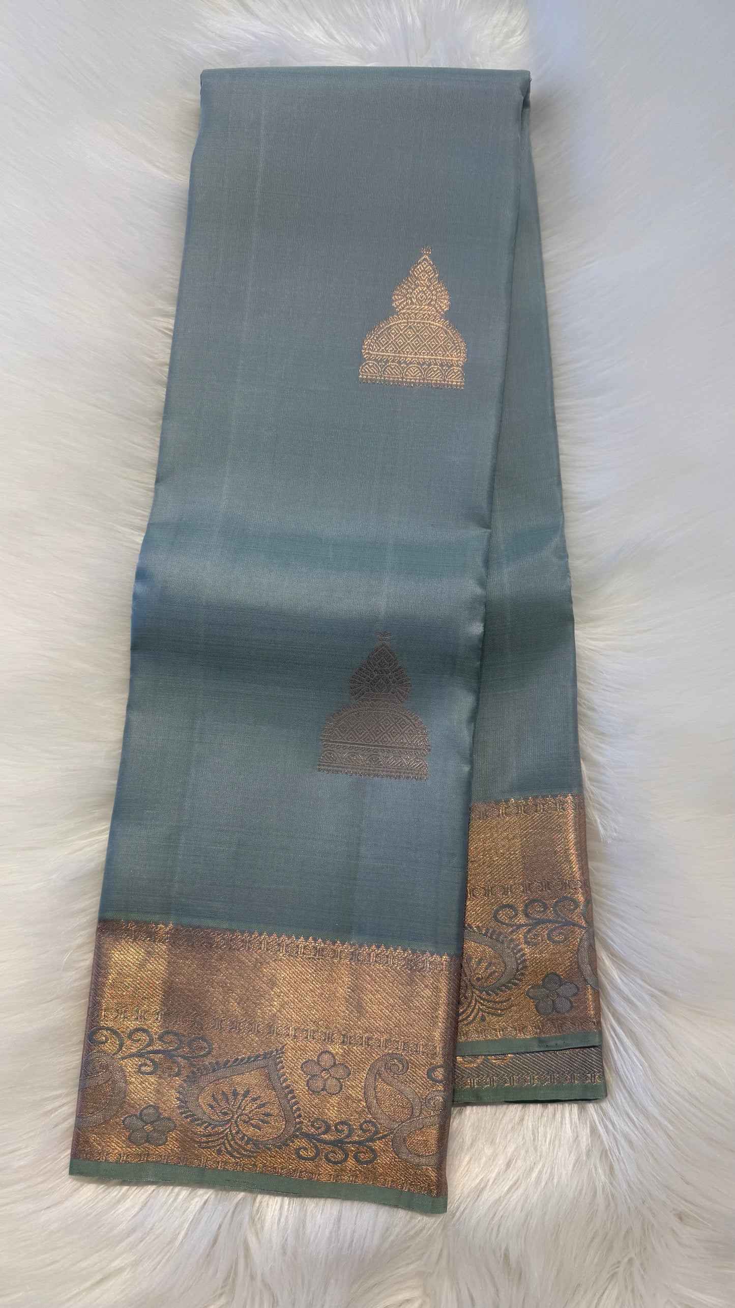 LIGHT BLUISH GREY HANDLOOM KANCHIPURAM SILK SAREE (KSS316)