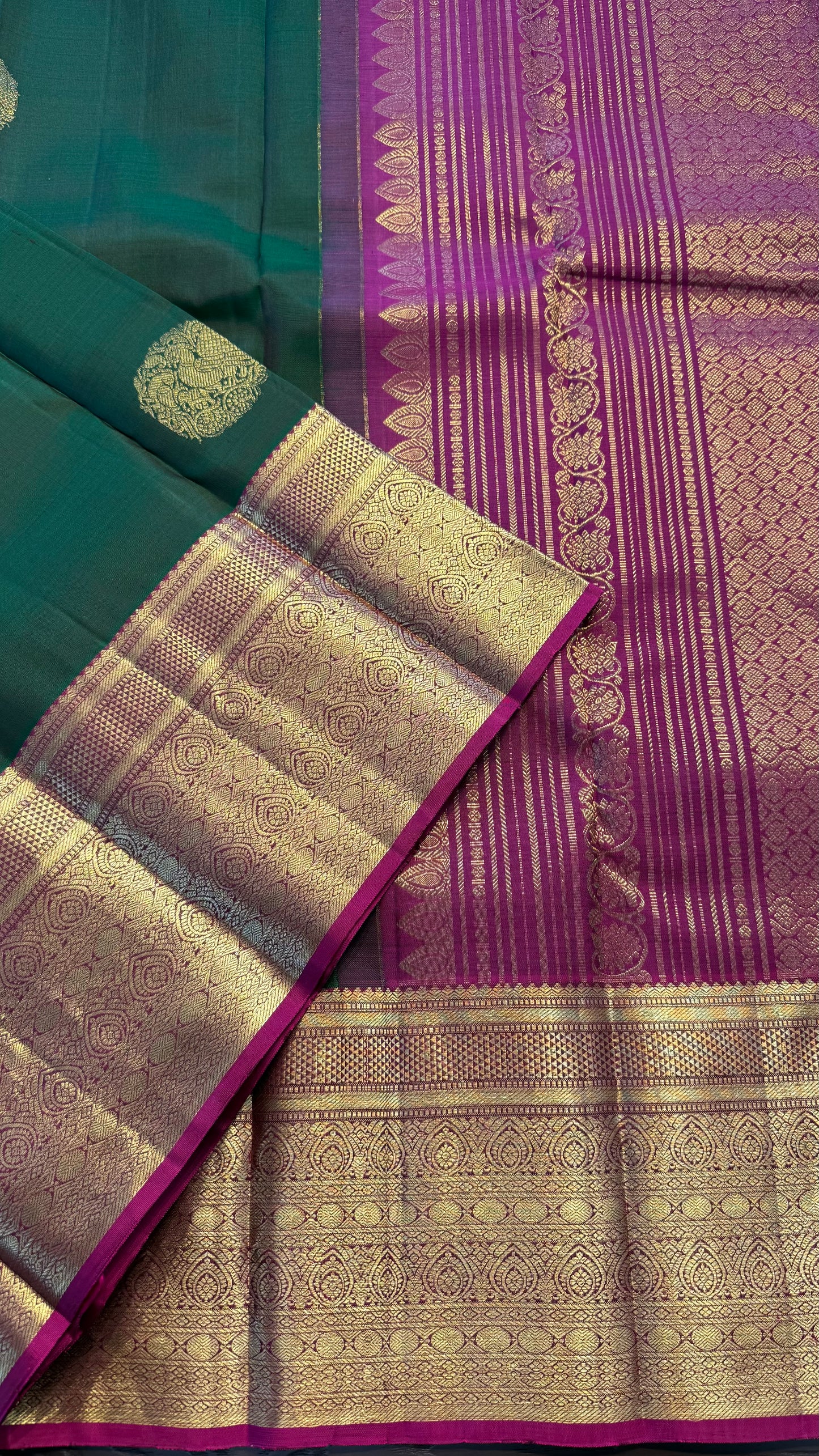 DUAL TONE GREEN WITH CONTRAST MAGENTA GOLD ZARI HANDLOOM KANCHIPURAM SILK SAREE (KSS386)