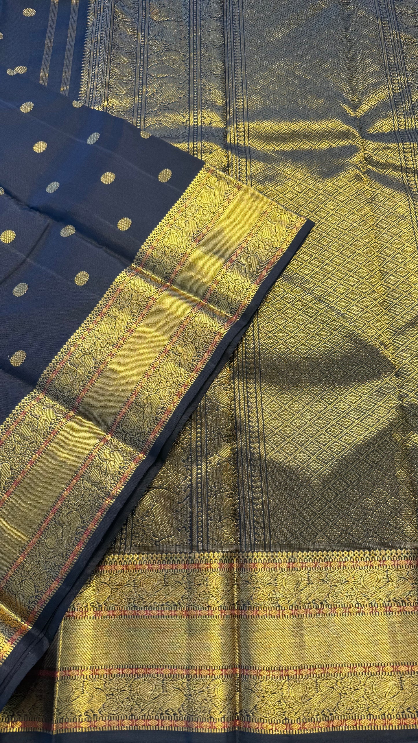BLACK GOLD ZARI HANDLOOM KANICHIPURAM SILK SAREE (KSS210)