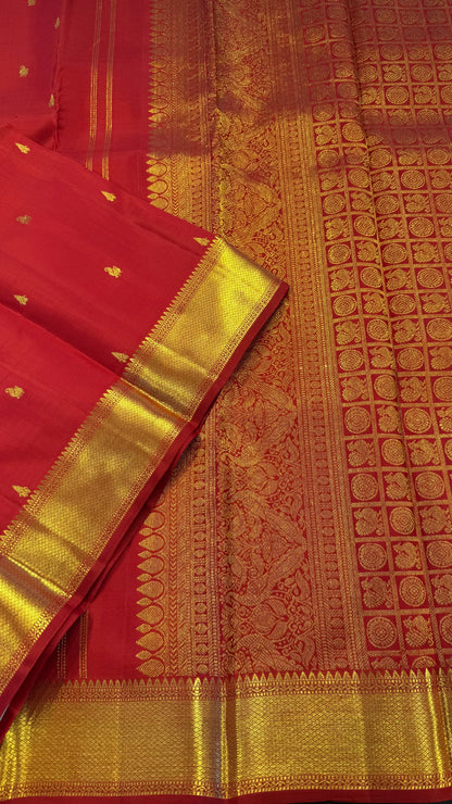 CHILI RED GOLD ZARI HANDLOOM KANICHIPURAM SILK SAREE (KSS336)